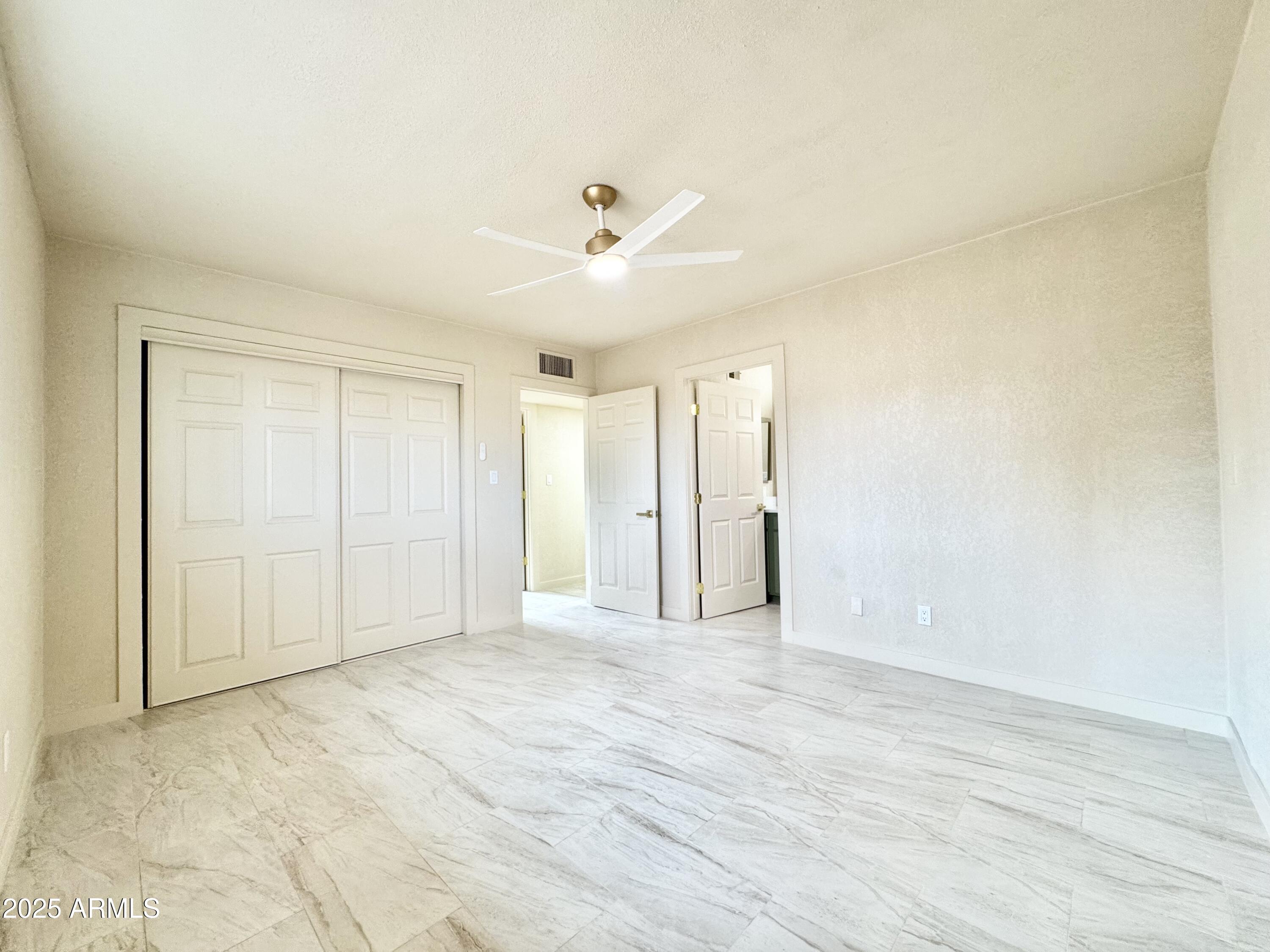 THE MEADOWS - Residential
