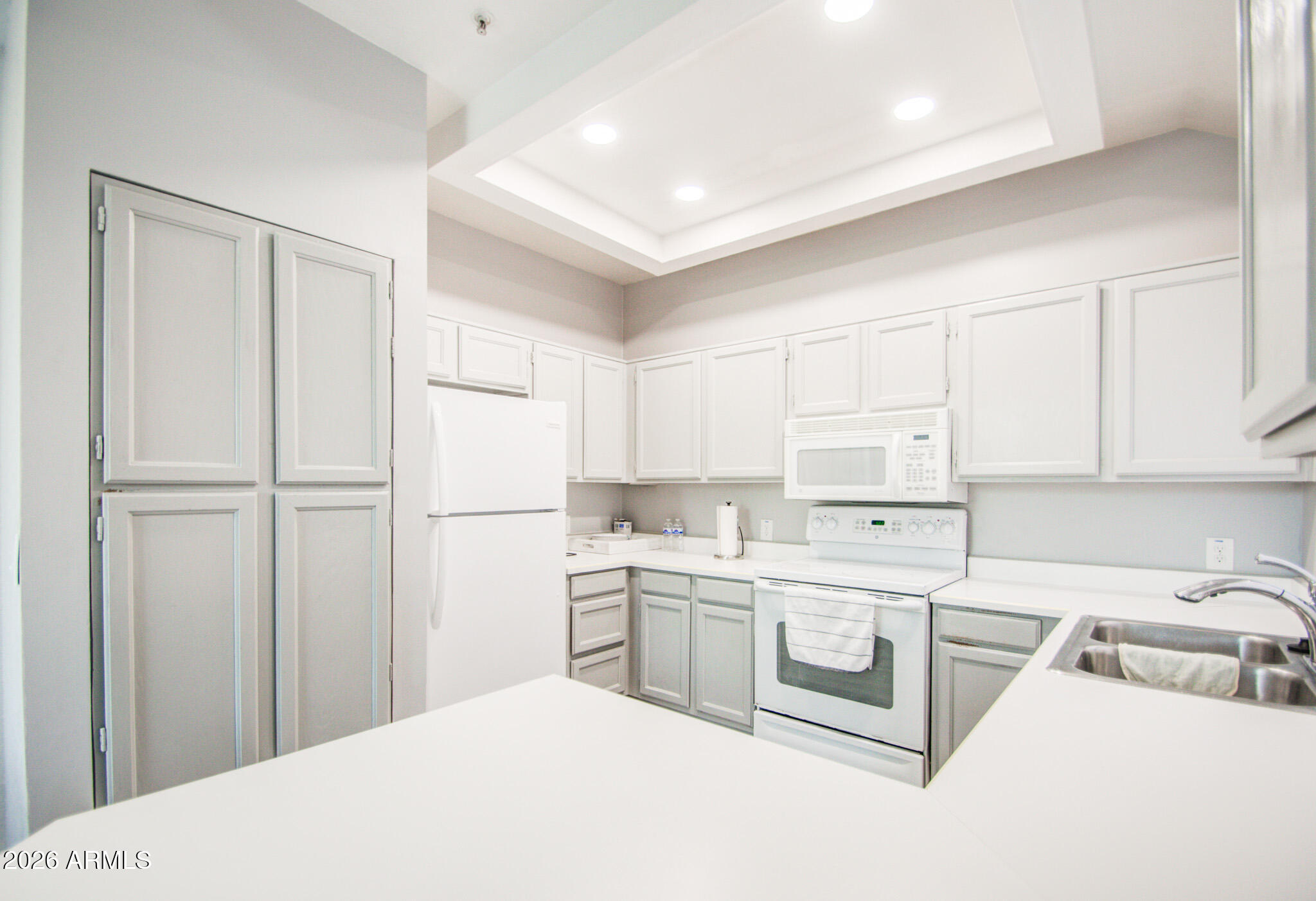 BEACH CLUB VILLAGE AT VAL VISTA LAKES UNIT 1-198 - Residential
