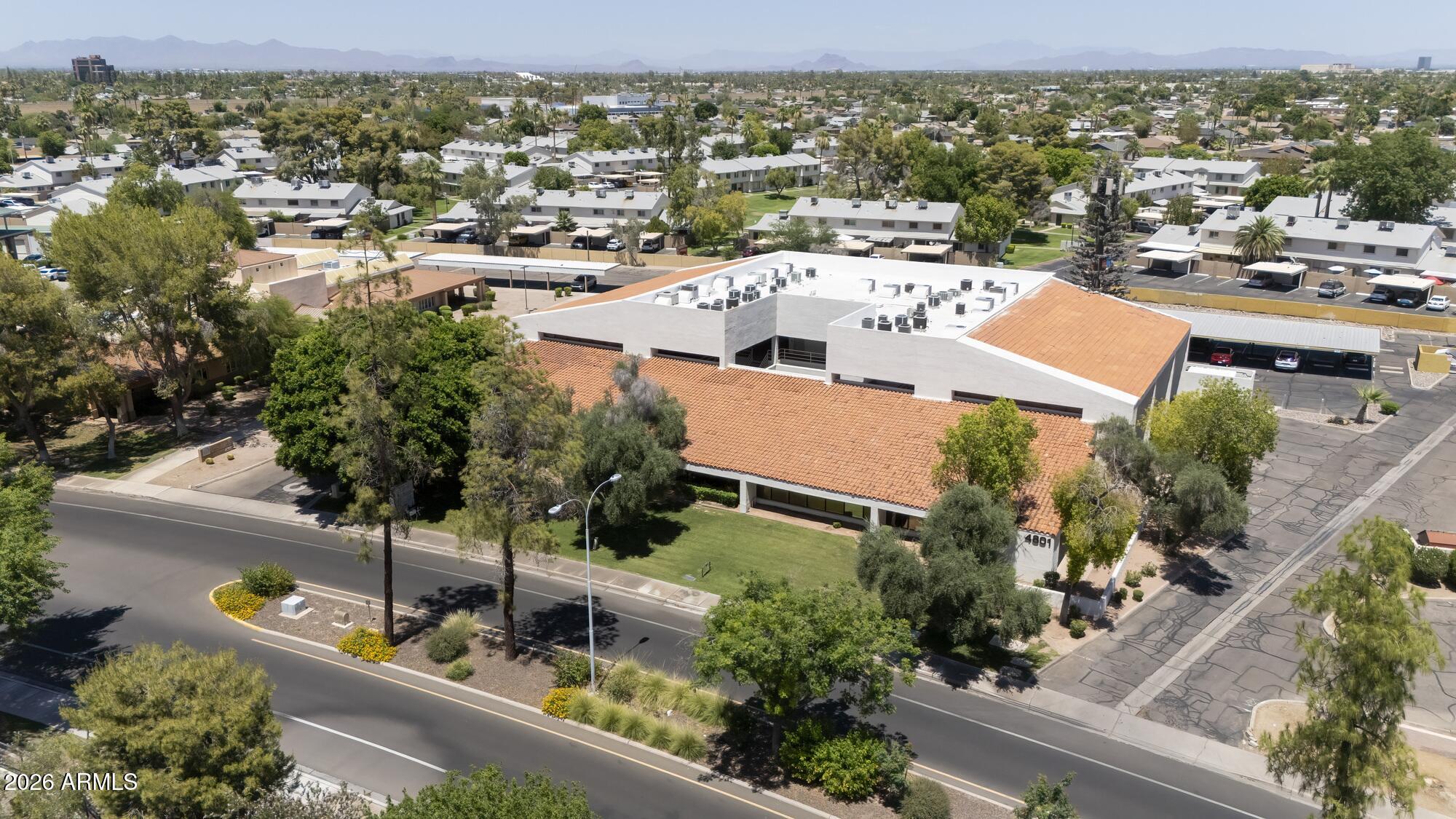 4801 S Lakeshore Drive offers an exceptional leasing opportunity within one of Tempe's most established and desirable office environments. Situated in the highly regarded Lakeshore corridor, the property
provides professional office space designed to accommodate a variety of users, including professional services, medical practices, consulting firms, technology companies, and other office-based businesses. Flexible
suite configurations allow tenants to identify a space that aligns with their operational needs while benefiting from a well-maintained business setting and a highly accessible location.