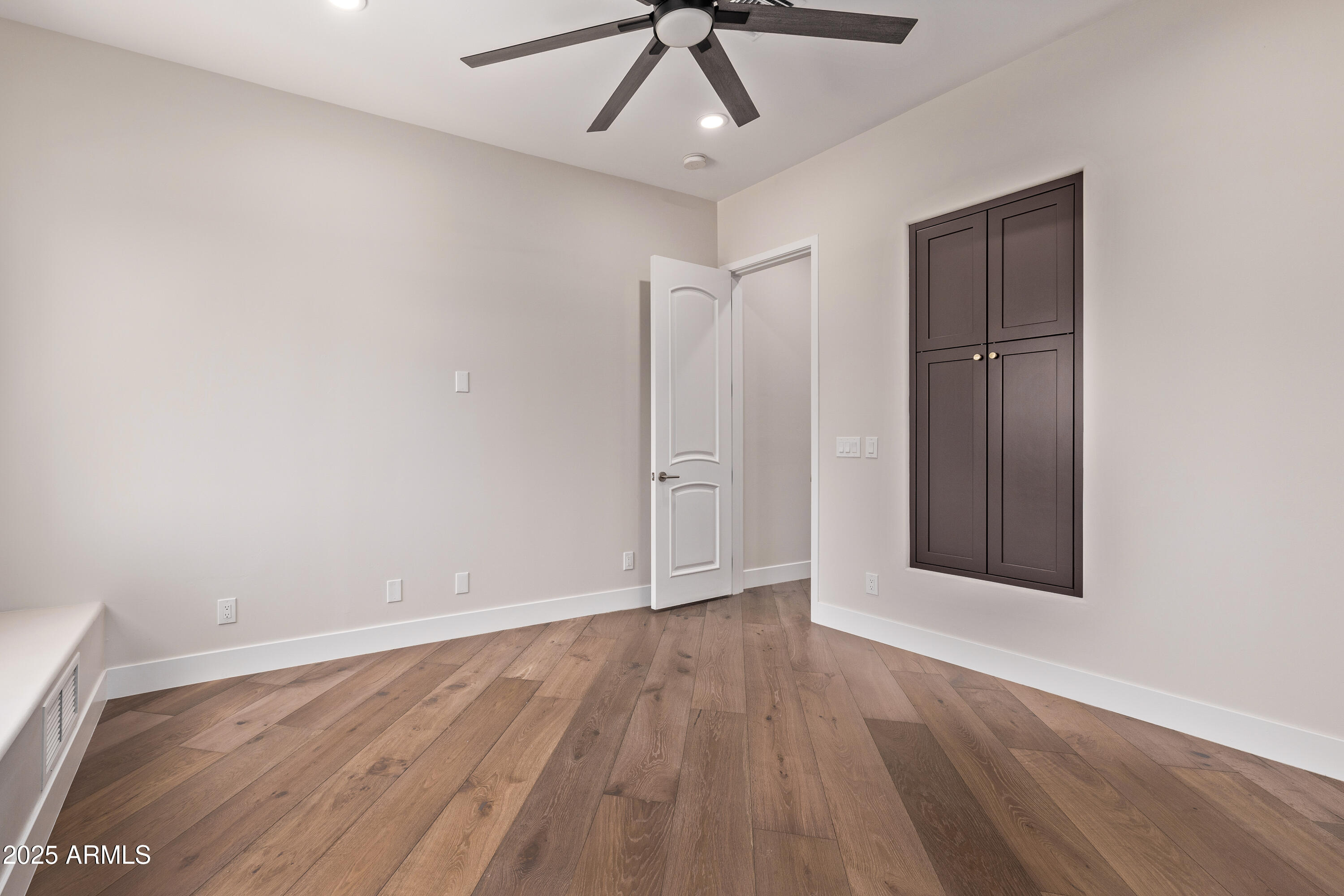 CARMICHAEL COURT - Residential