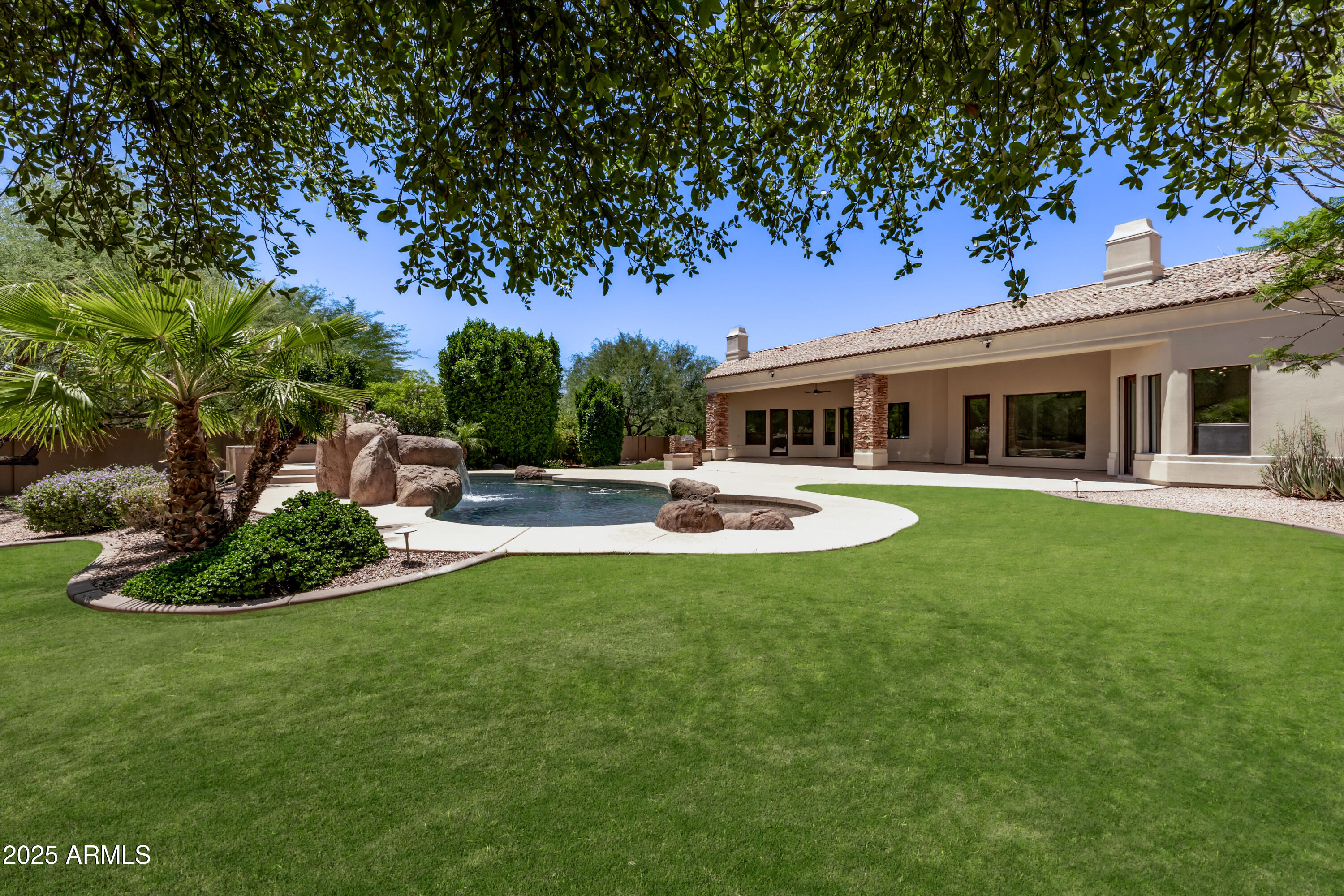 CARMICHAEL COURT - Residential