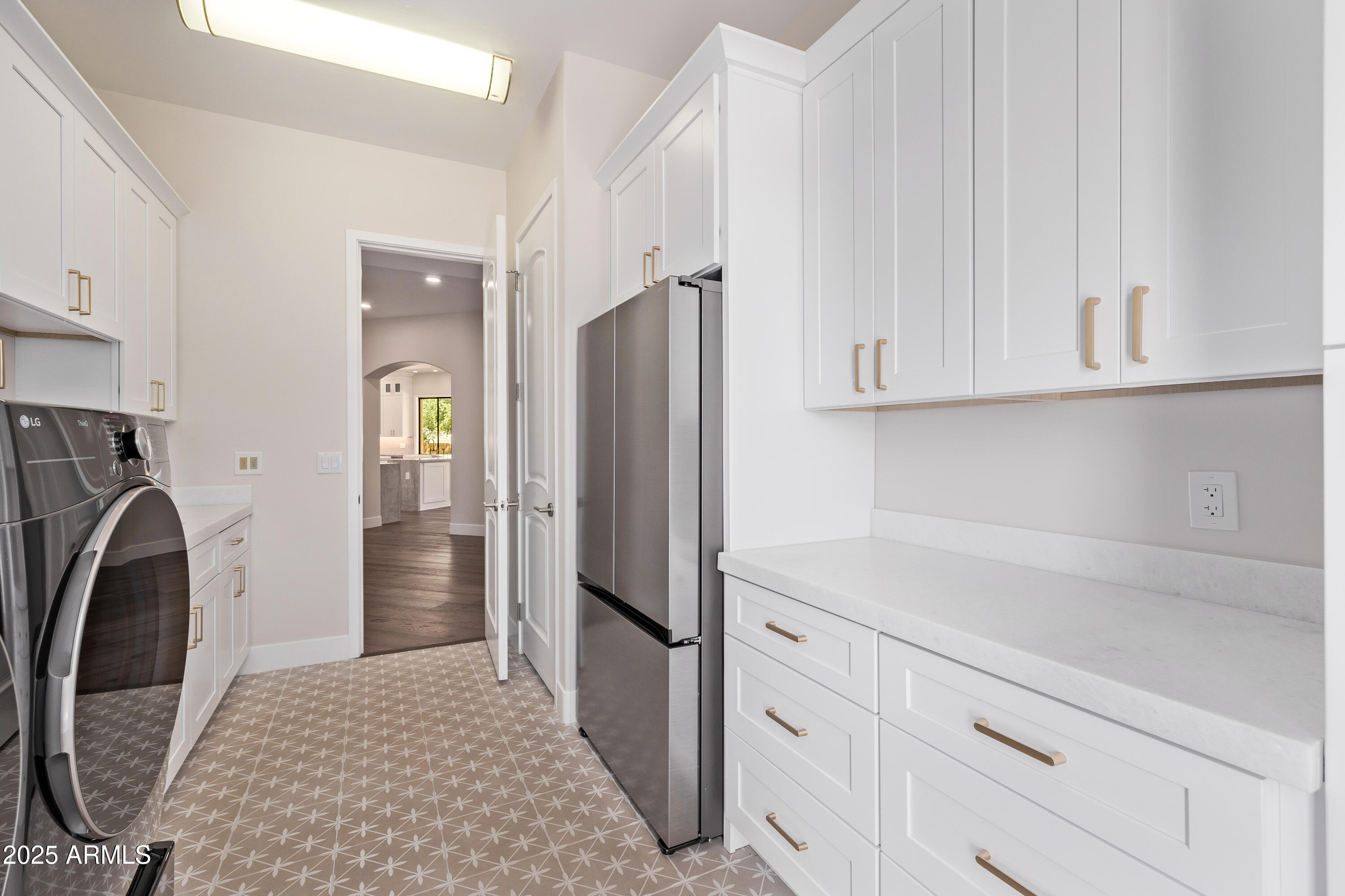 CARMICHAEL COURT - Residential