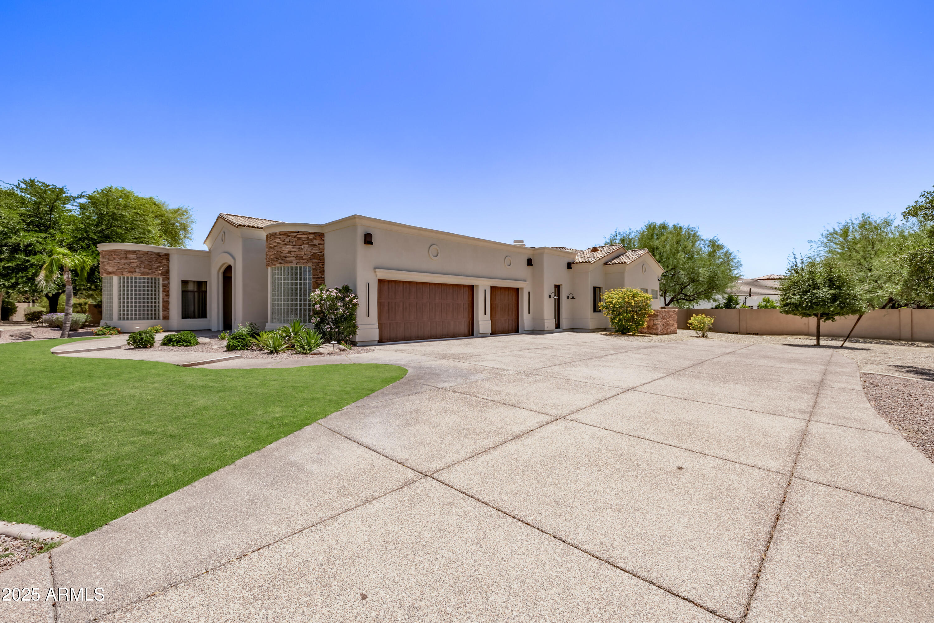 CARMICHAEL COURT - Residential
