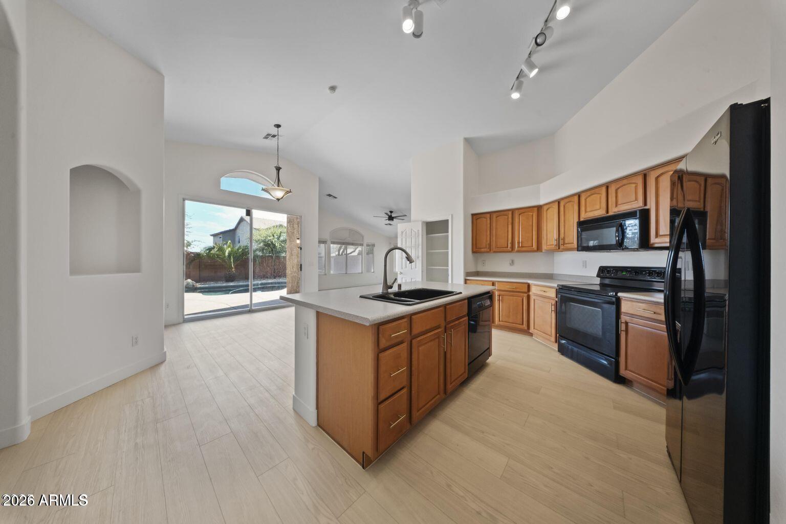 FOOTHILLS PASEO 2 - Residential