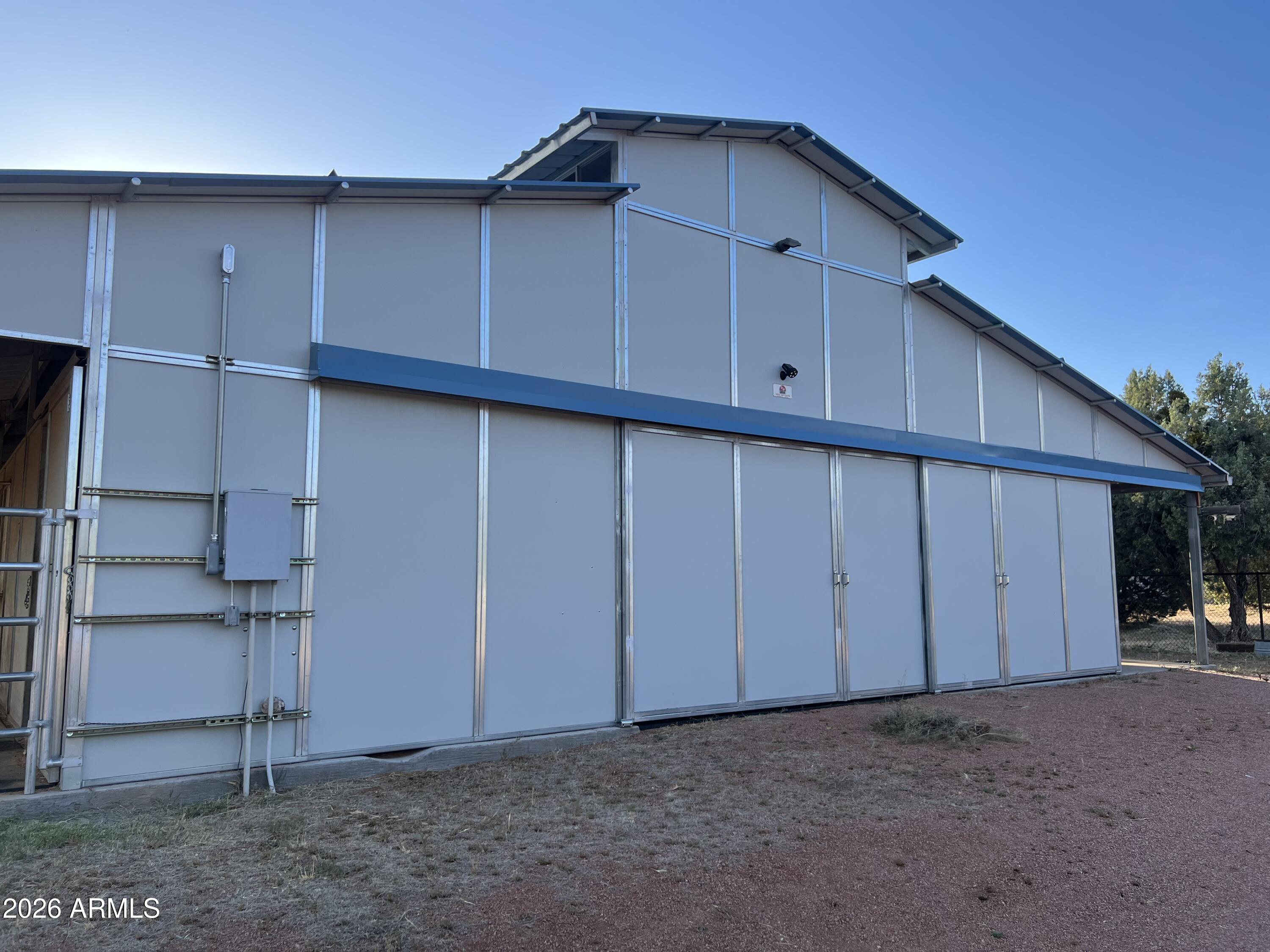 COUNTRY CLUB RANCHOS - Residential