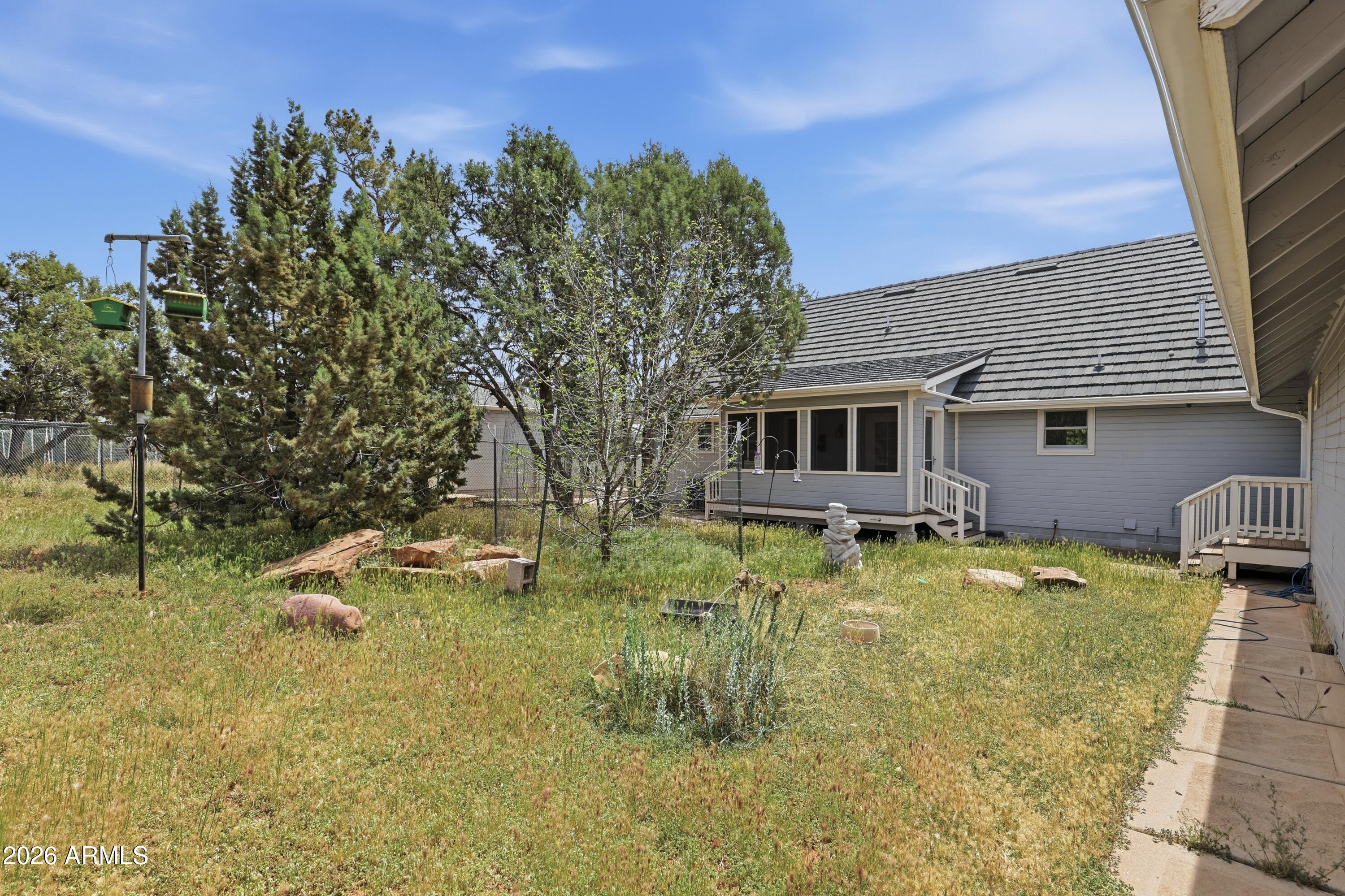 COUNTRY CLUB RANCHOS - Residential