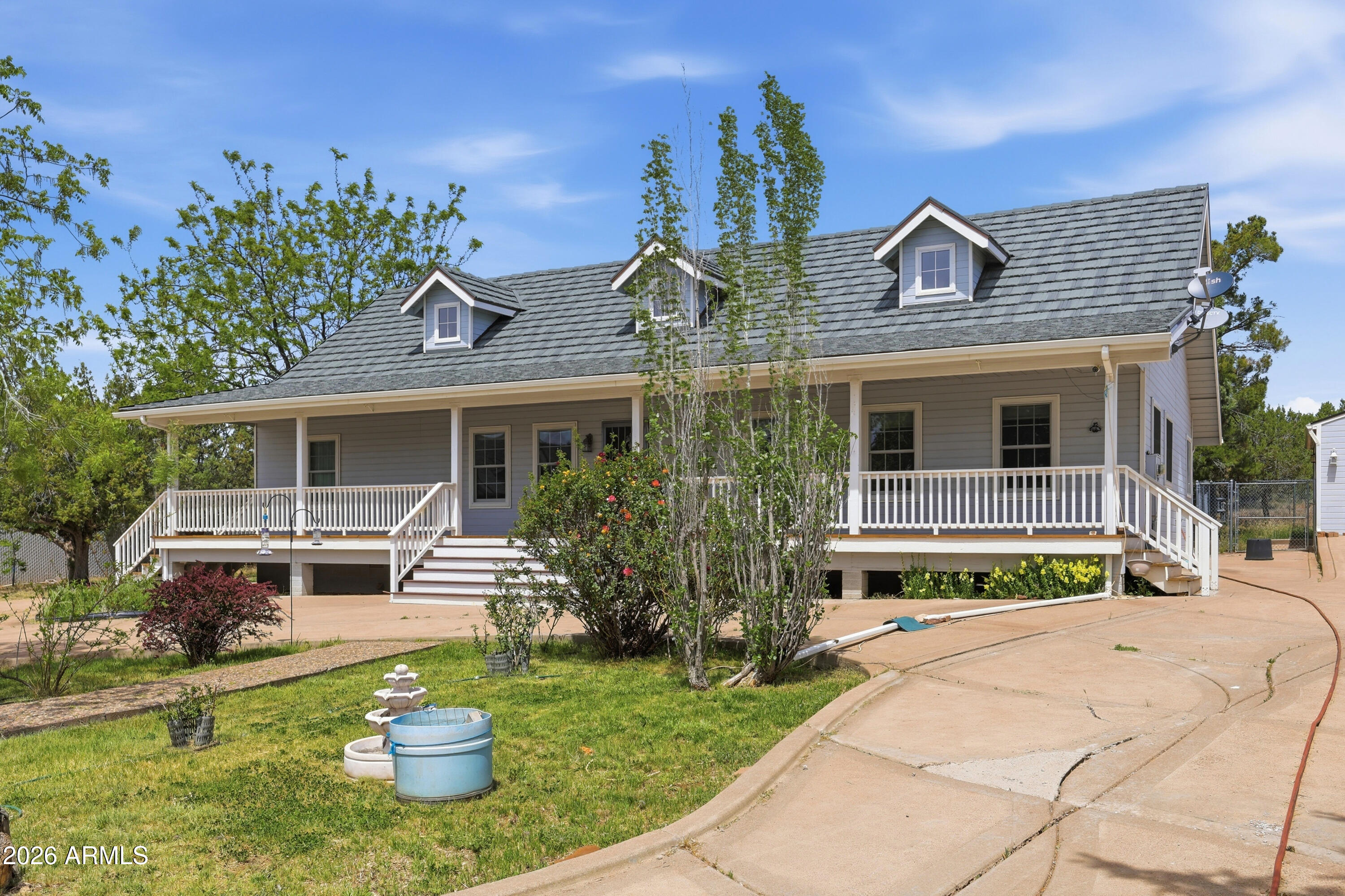COUNTRY CLUB RANCHOS - Residential