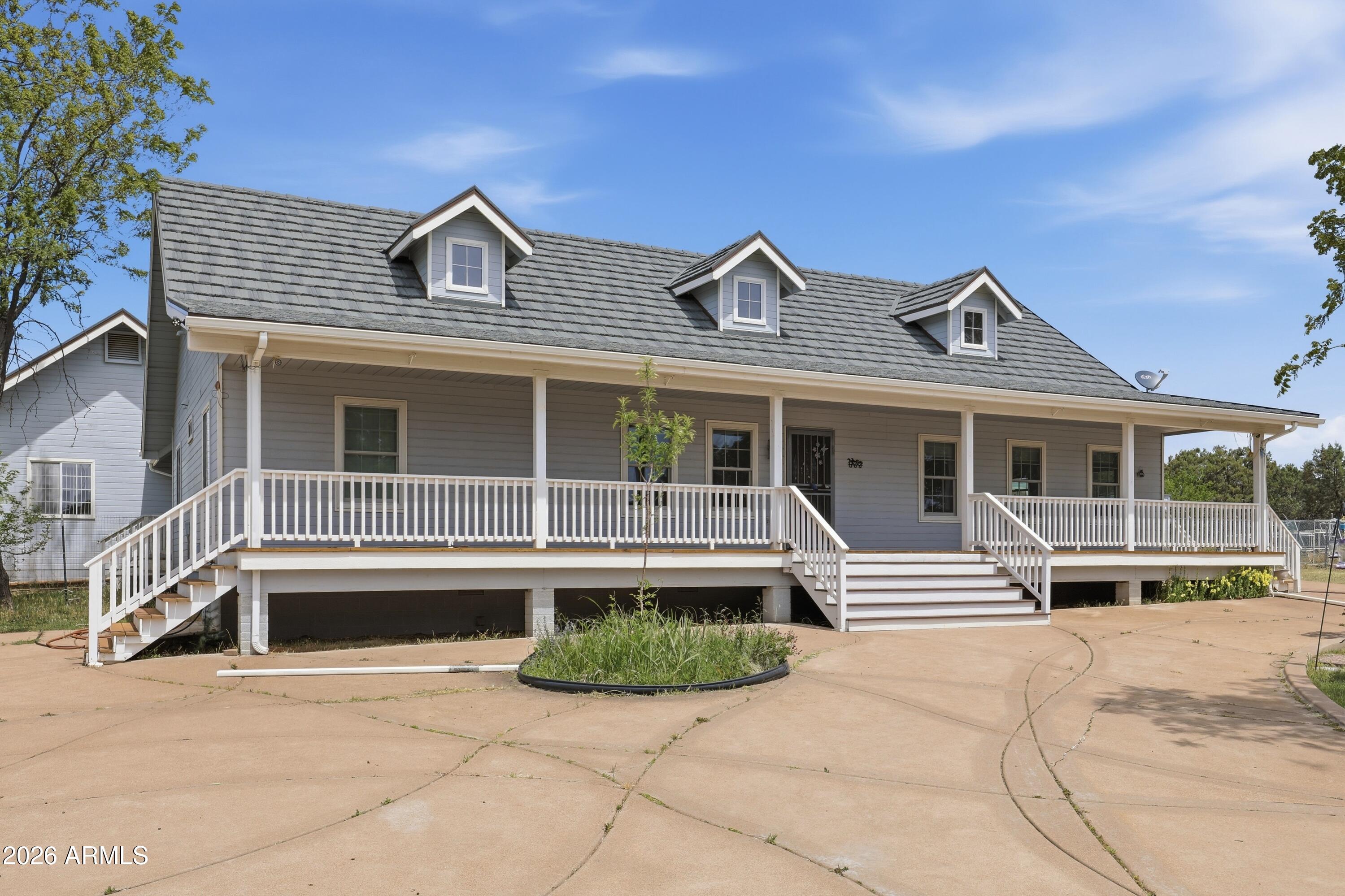 COUNTRY CLUB RANCHOS - Residential