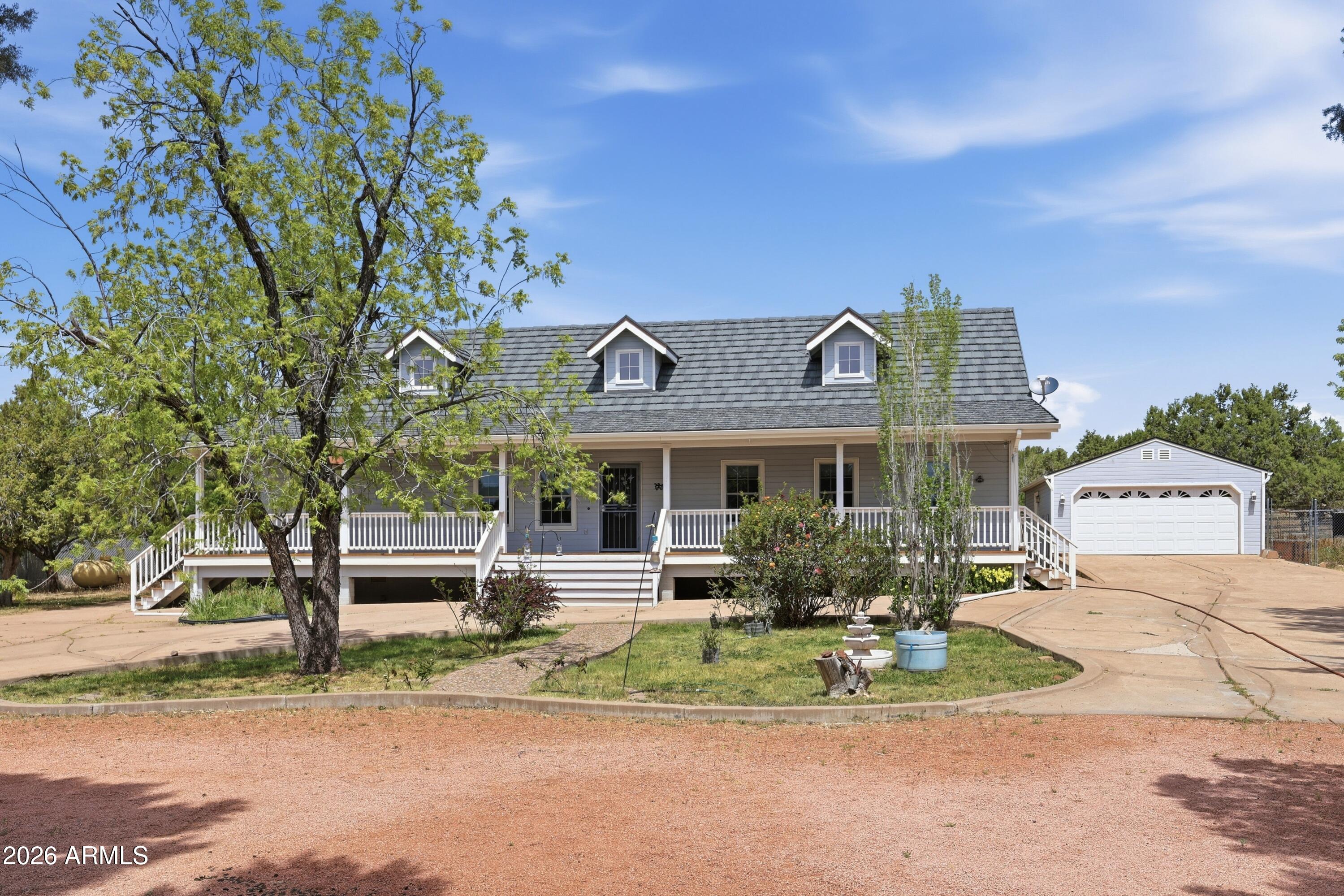 COUNTRY CLUB RANCHOS - Residential