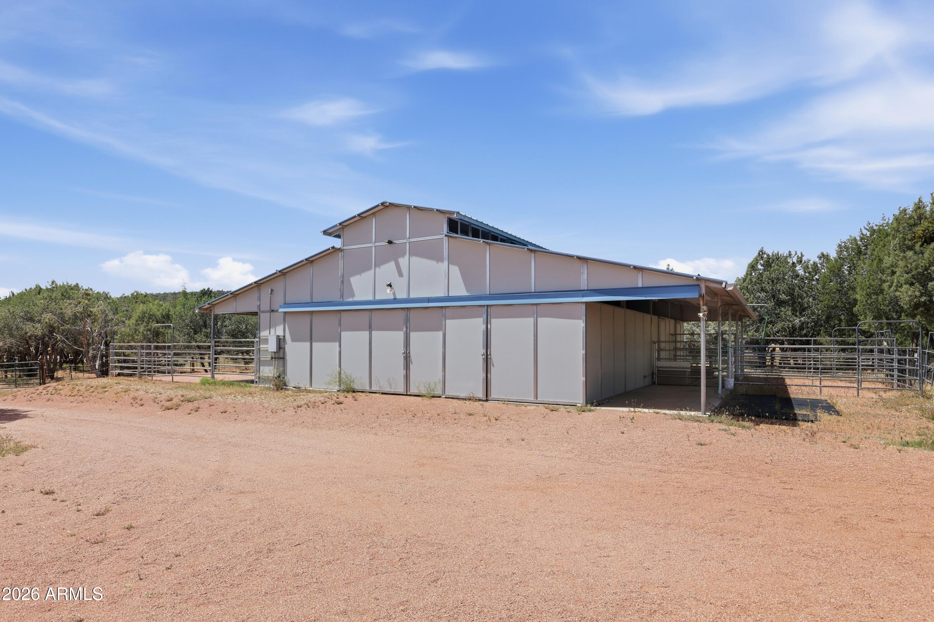COUNTRY CLUB RANCHOS - Residential