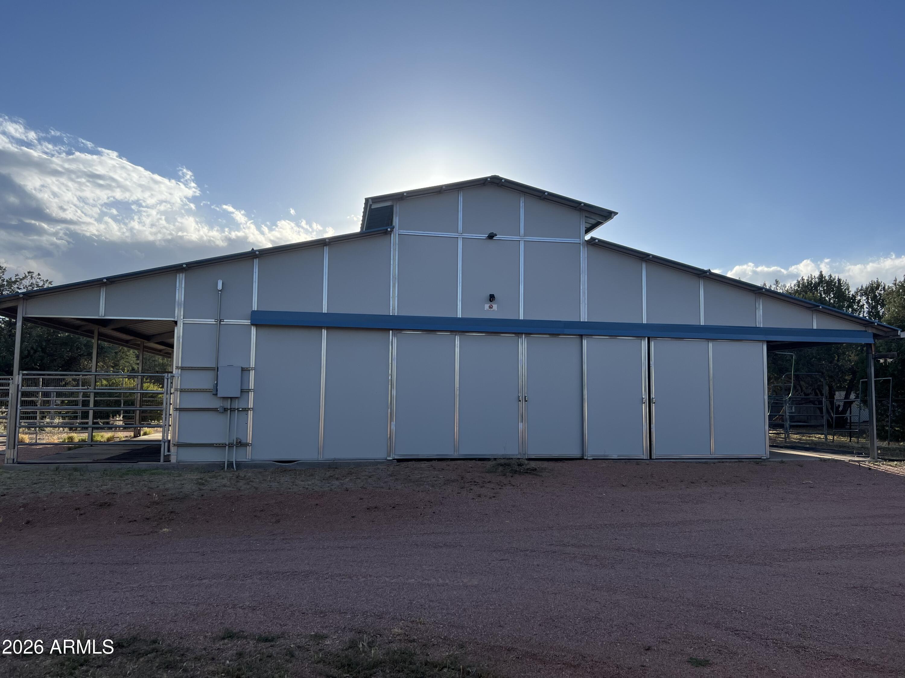 COUNTRY CLUB RANCHOS - Residential
