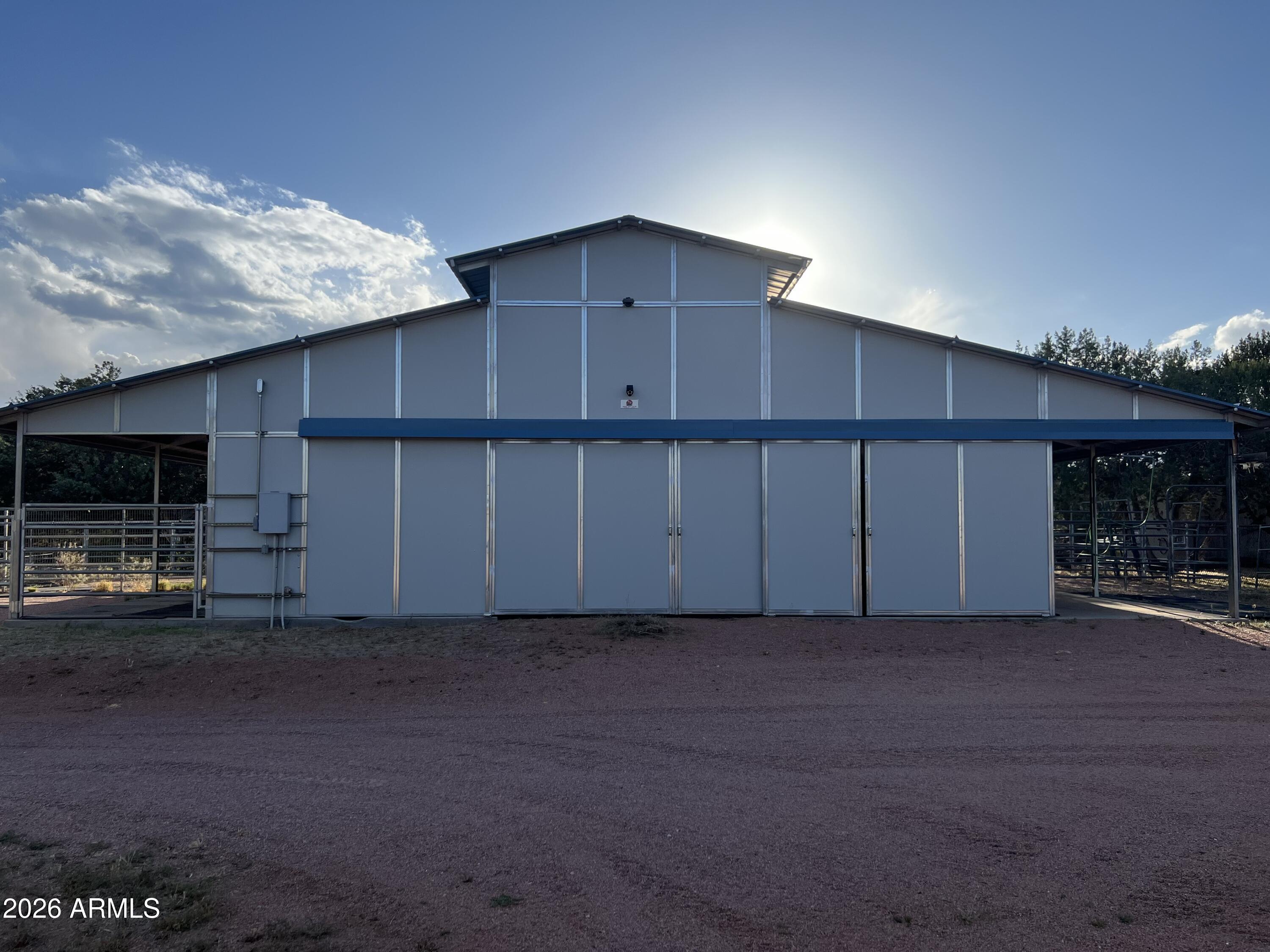 COUNTRY CLUB RANCHOS - Residential
