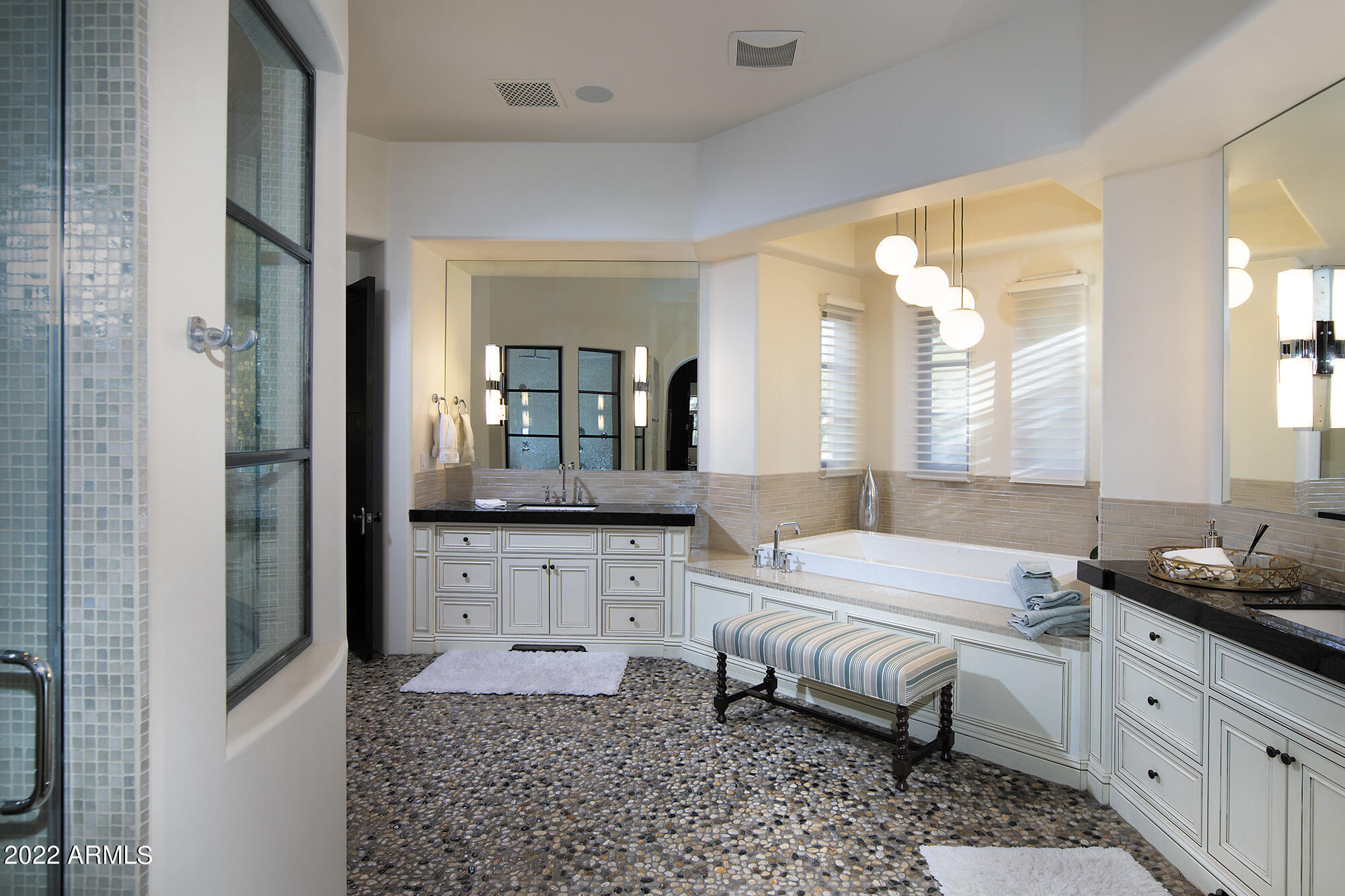 STONEVIEW - Residential