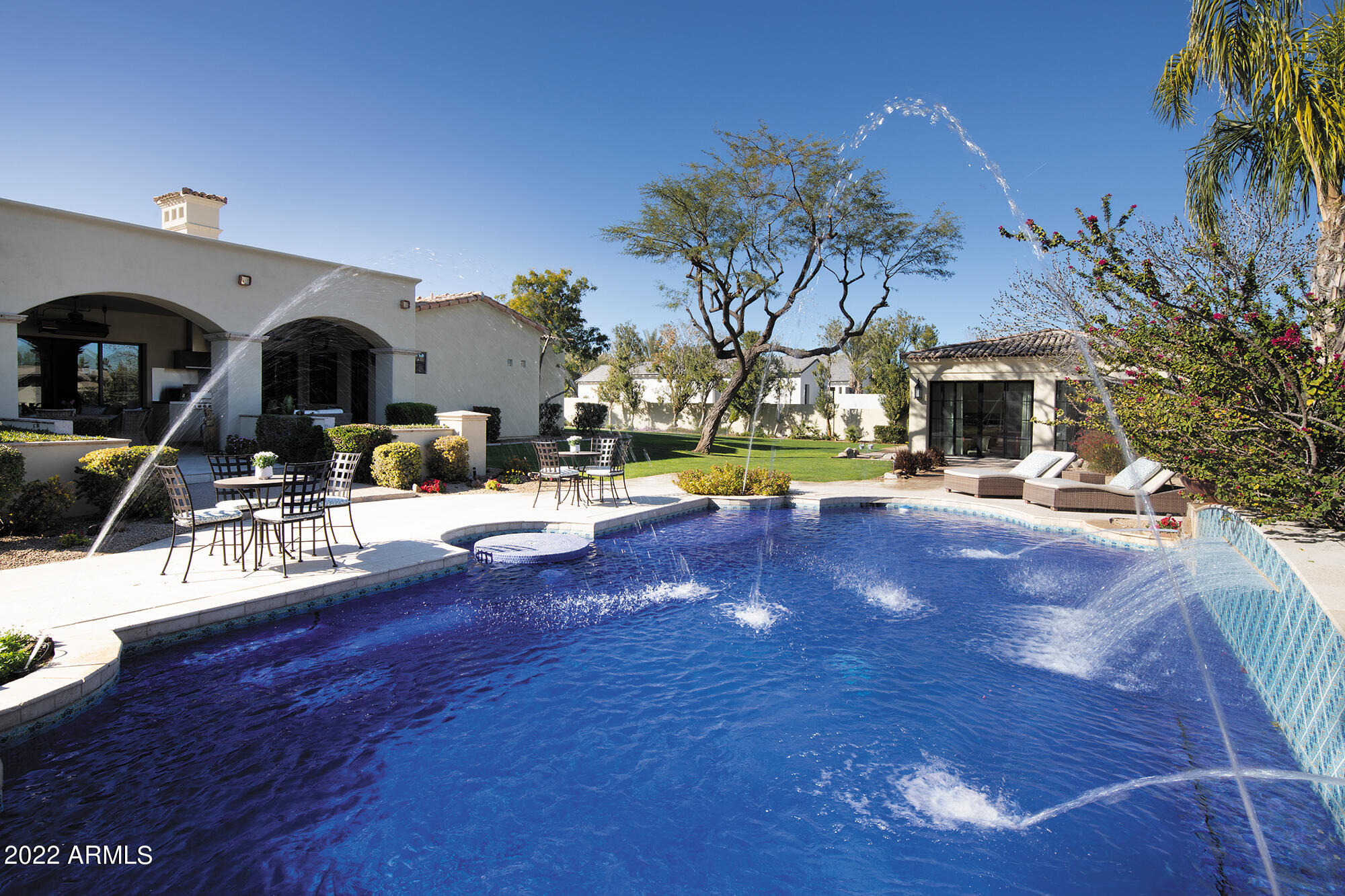 STONEVIEW - Residential