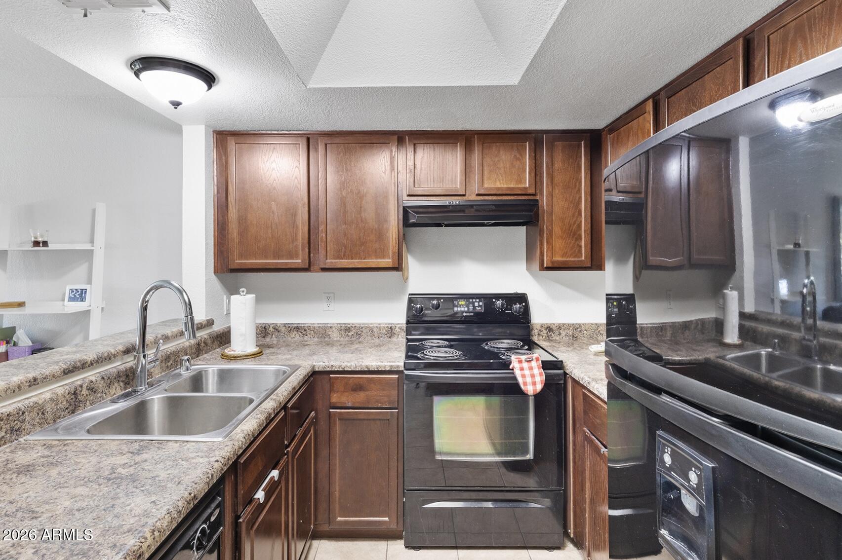 CLIFFS AT NORTH MOUNTAIN CONDOMINIUM - Residential