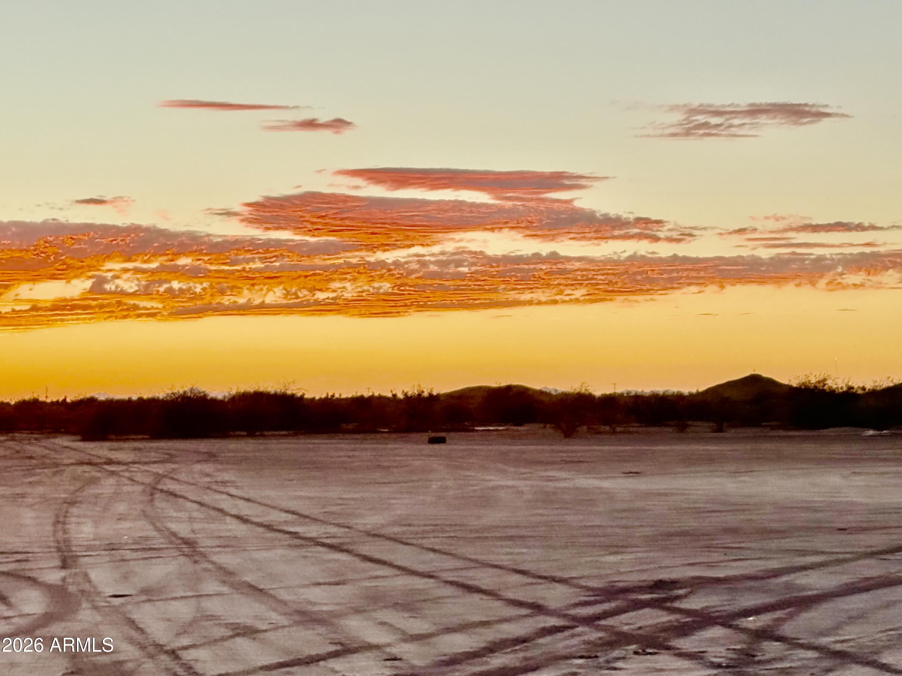TOLTEC/ARIZONA VALLEY UNIT SEVENTEEN - Land