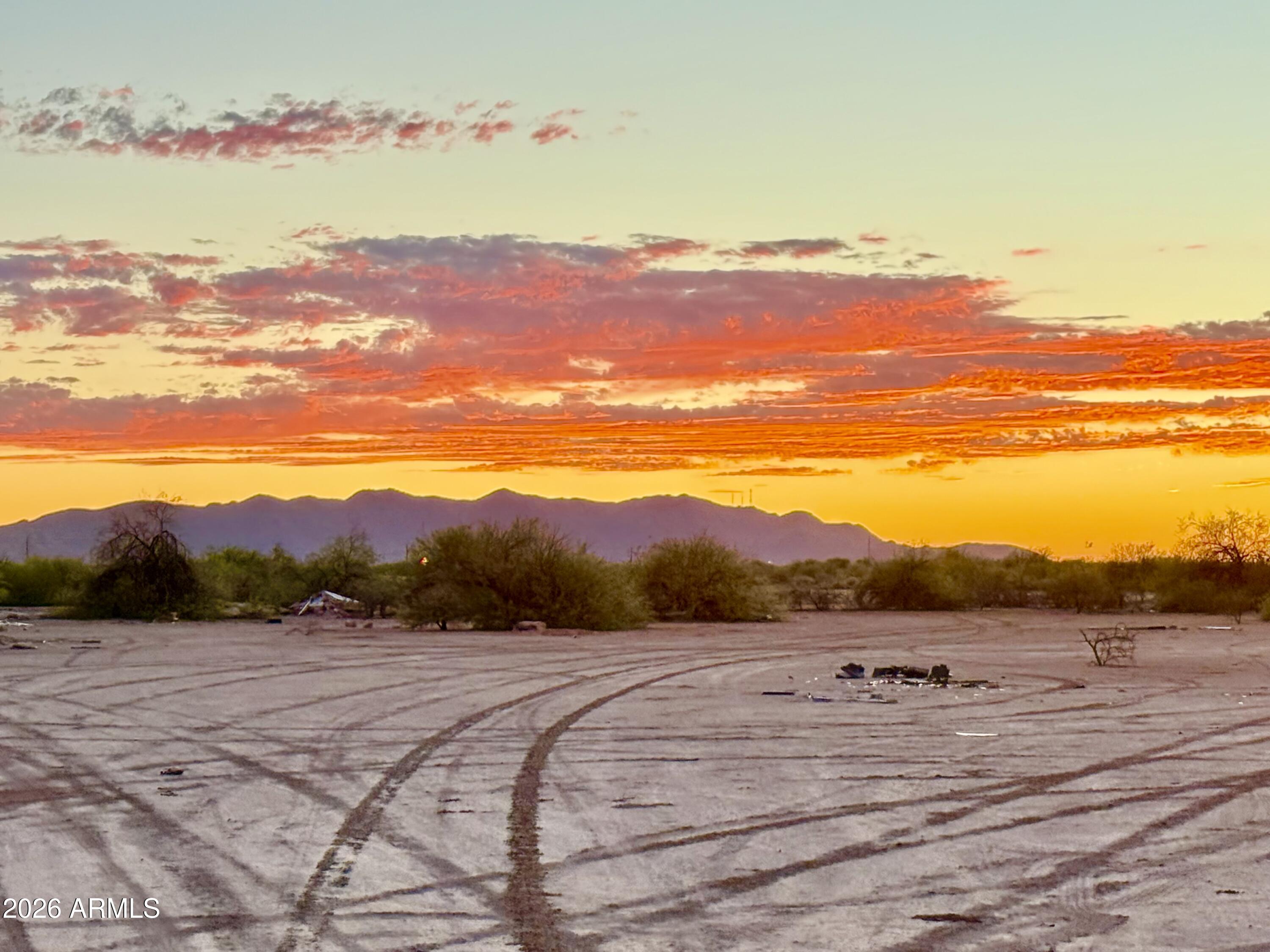 TOLTEC/ARIZONA VALLEY UNIT SEVENTEEN - Land