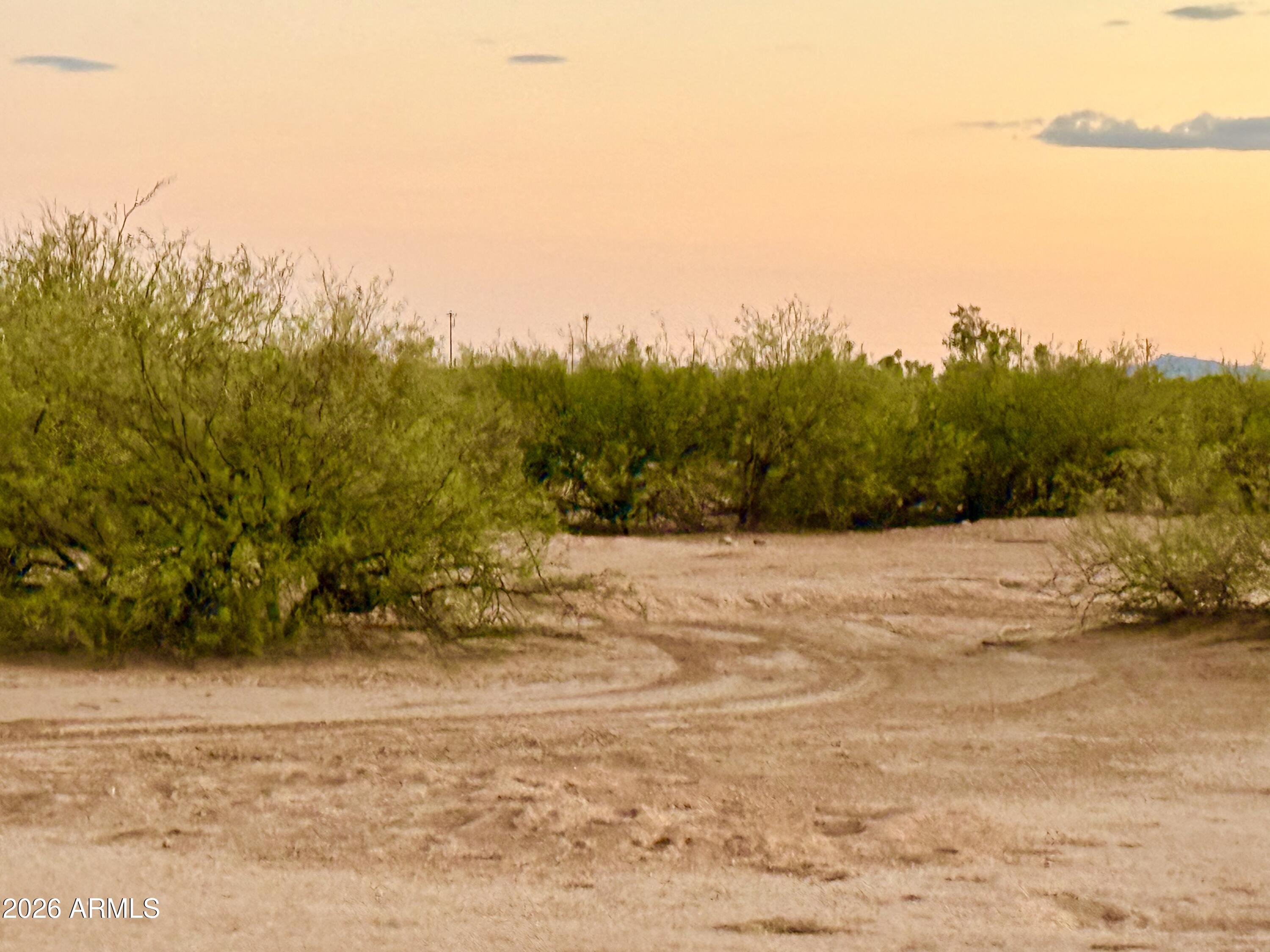TOLTEC/ARIZONA VALLEY UNIT SEVENTEEN - Land