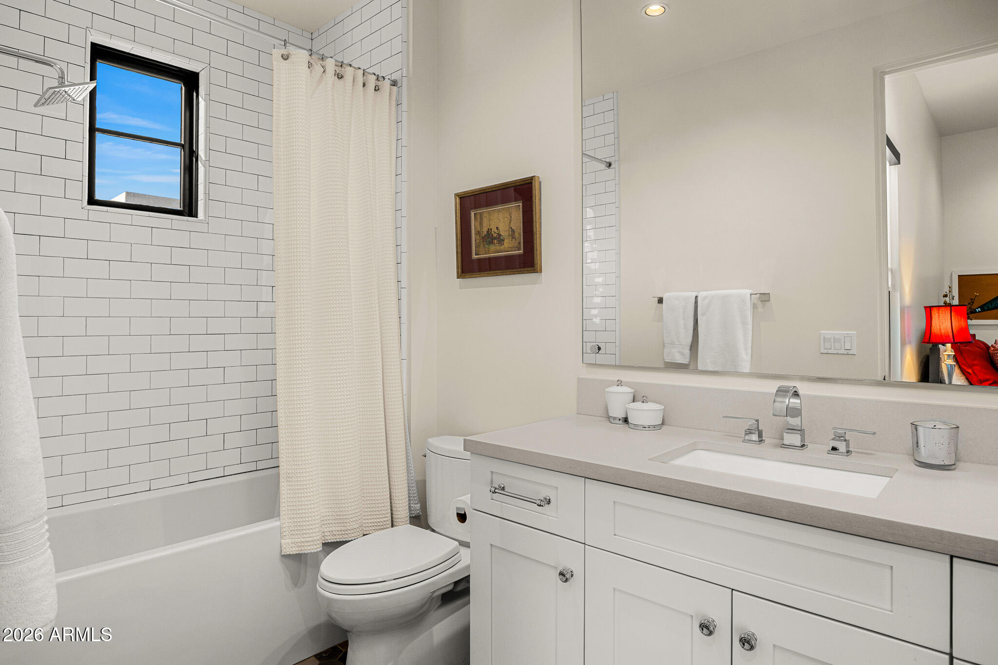WHITE HORSE - Residential