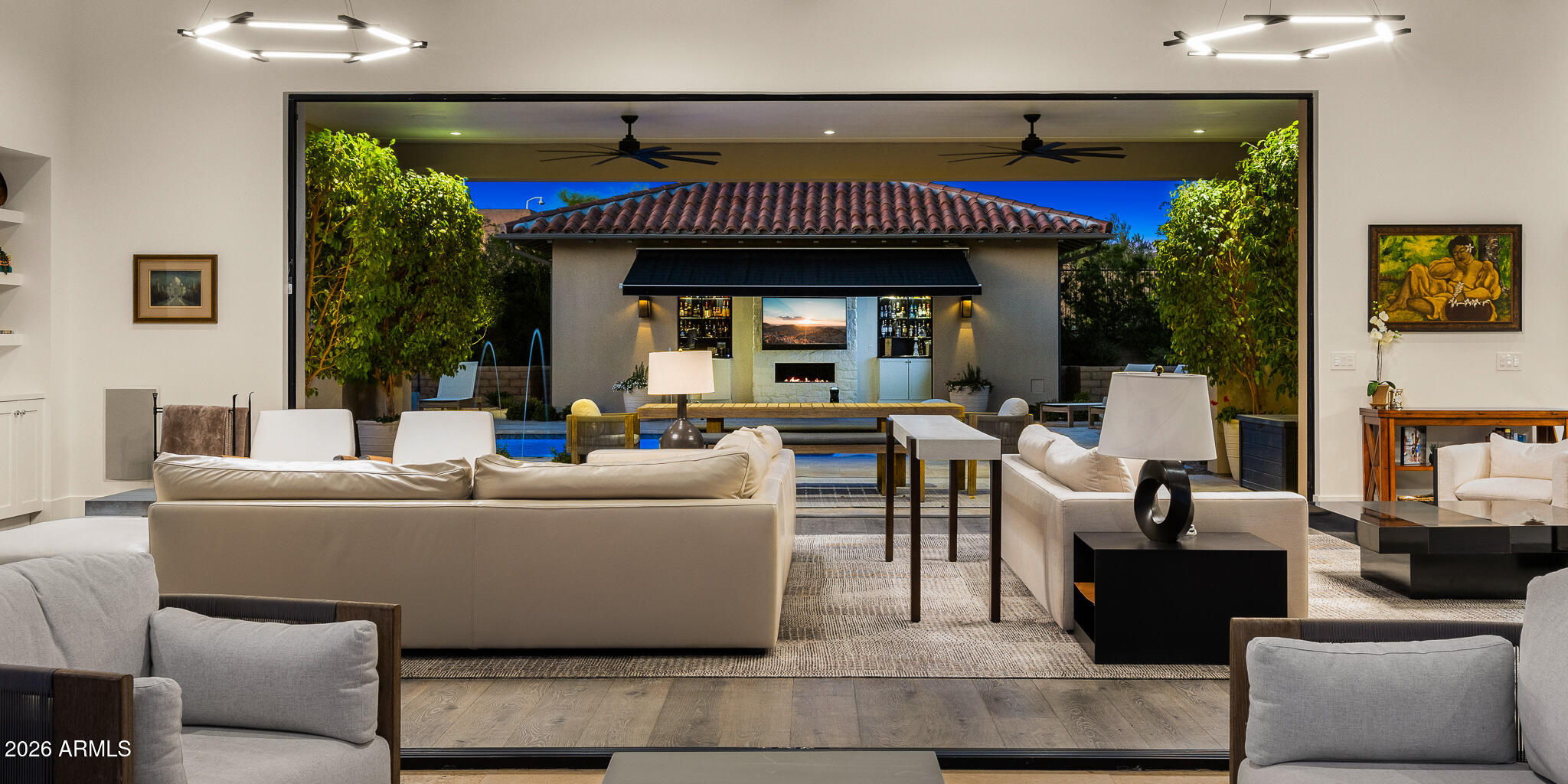 WHITE HORSE - Residential