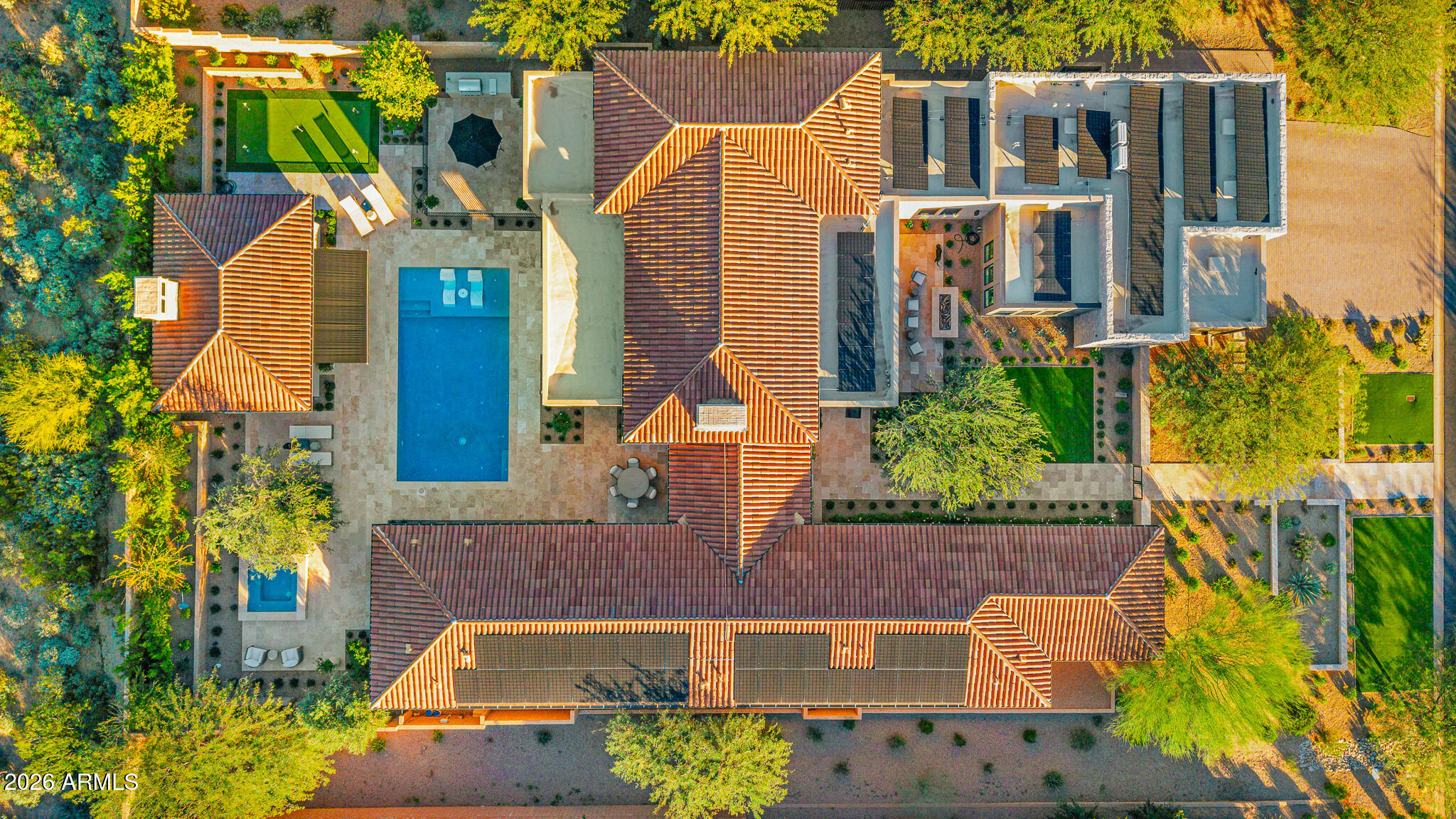 WHITE HORSE - Residential