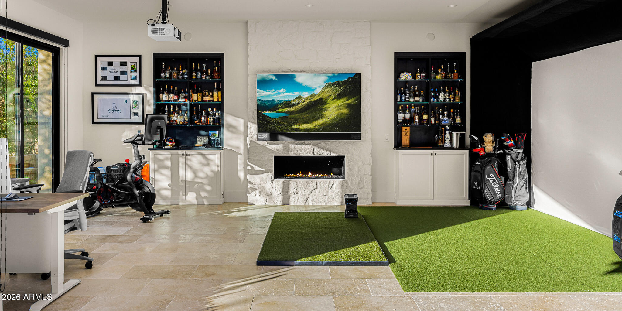 WHITE HORSE - Residential