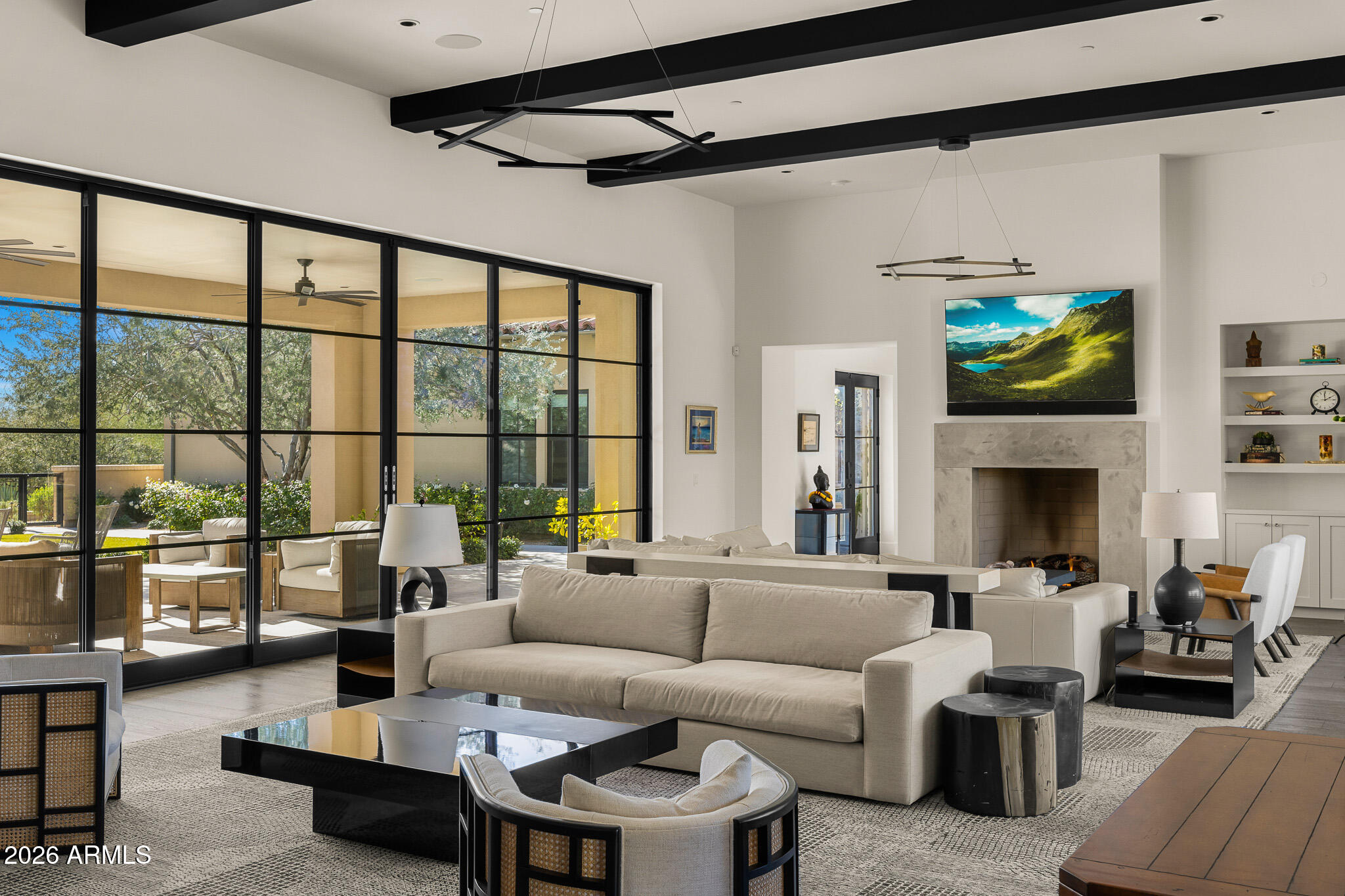 WHITE HORSE - Residential