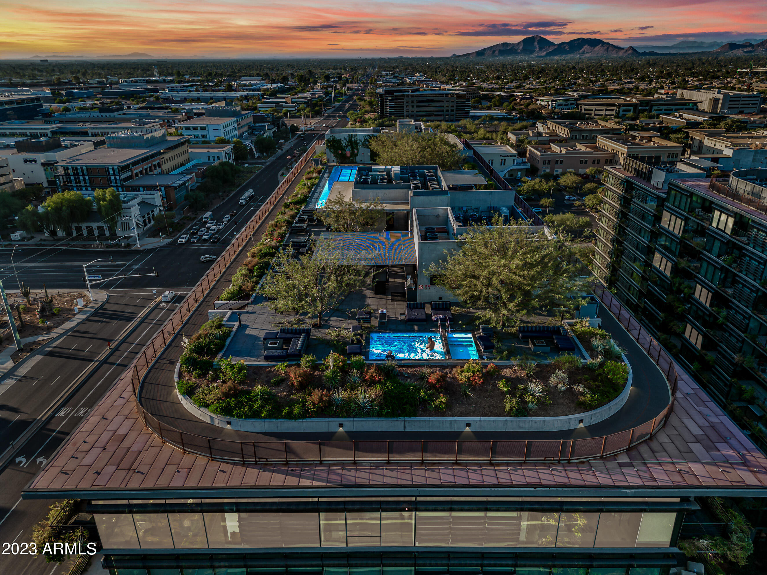 OPTIMA KIERLAND CENTER 7180 CONDOMINIUM 1ST AMD AN - Residential