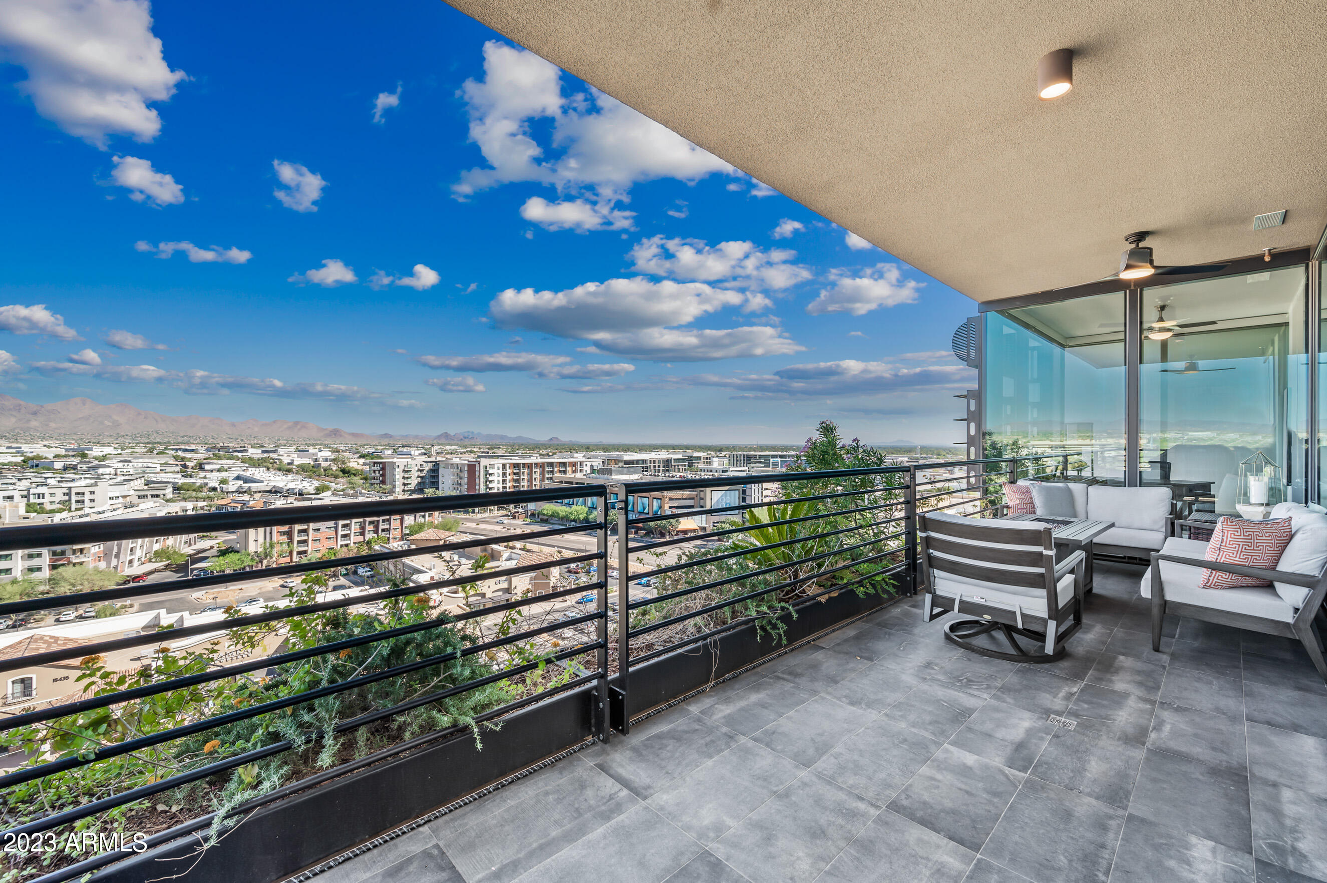 OPTIMA KIERLAND CENTER 7180 CONDOMINIUM 1ST AMD AN - Residential