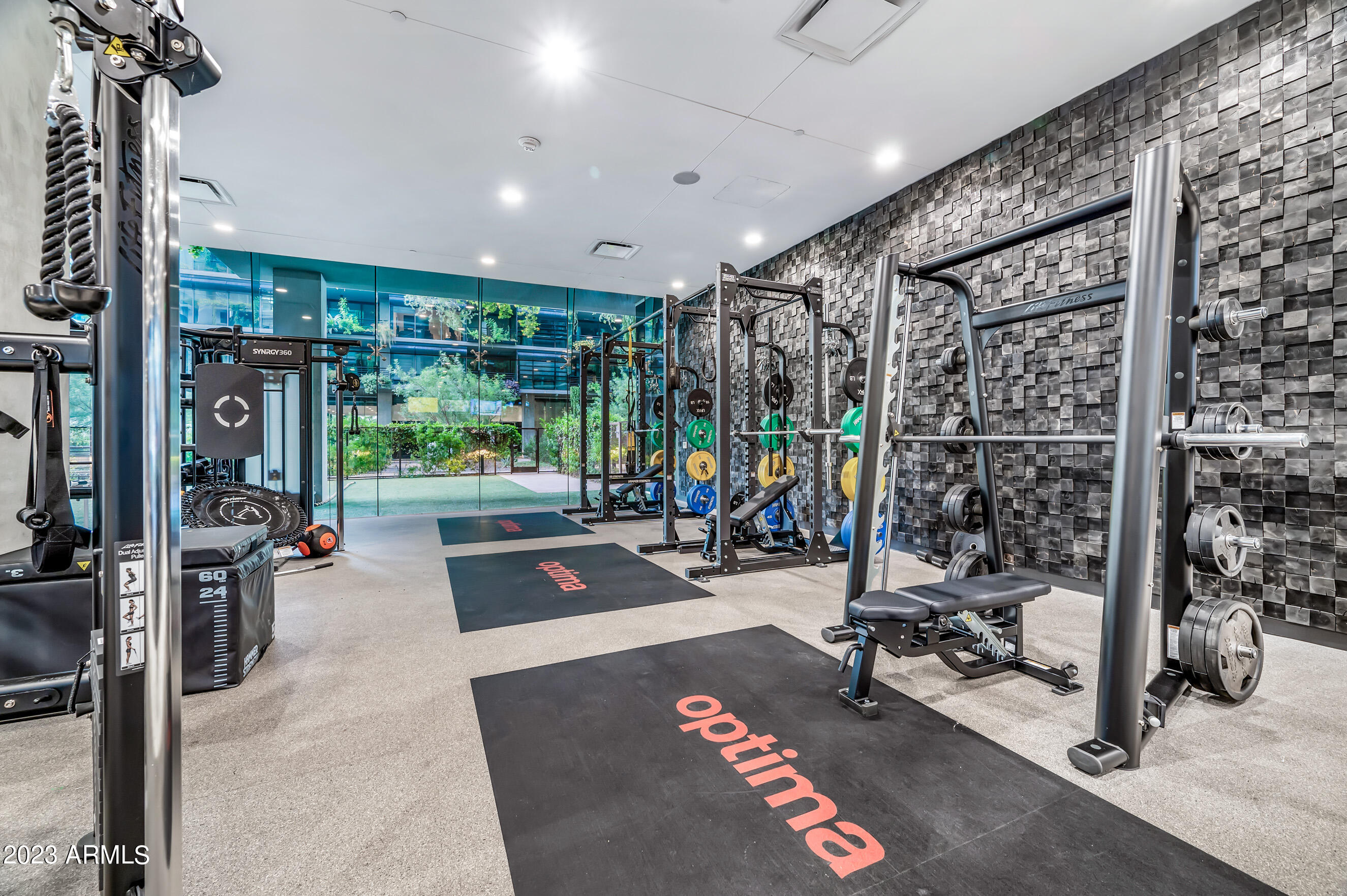 OPTIMA KIERLAND CENTER 7180 CONDOMINIUM 1ST AMD AN - Residential