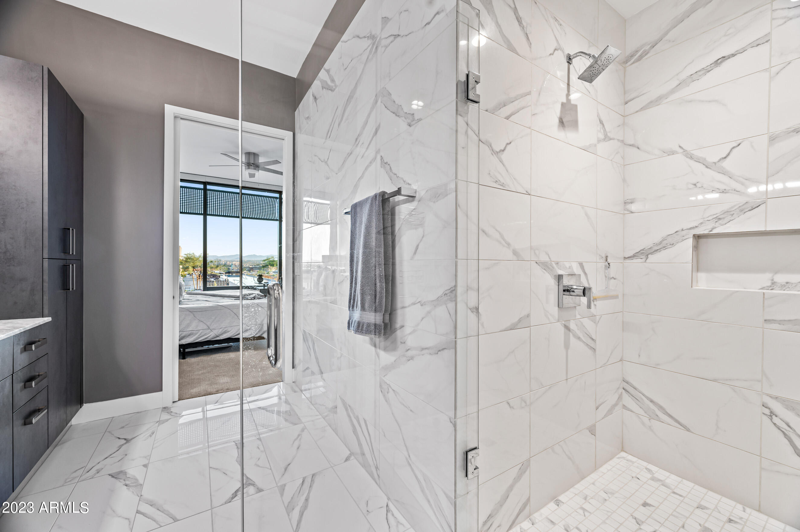 OPTIMA KIERLAND CENTER 7180 CONDOMINIUM 1ST AMD AN - Residential