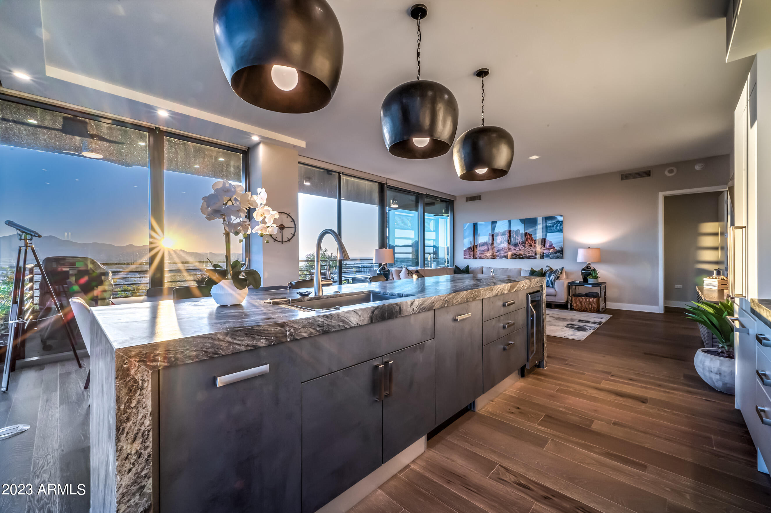 OPTIMA KIERLAND CENTER 7180 CONDOMINIUM 1ST AMD AN - Residential