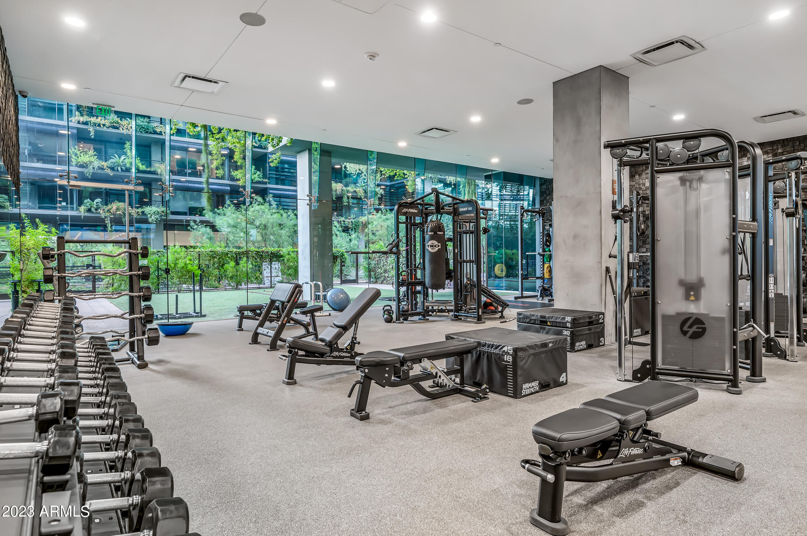 OPTIMA KIERLAND CENTER 7180 CONDOMINIUM 1ST AMD AN - Residential