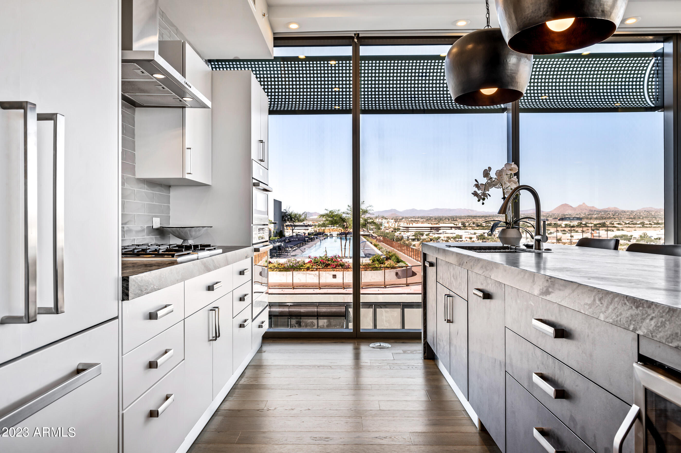 OPTIMA KIERLAND CENTER 7180 CONDOMINIUM 1ST AMD AN - Residential