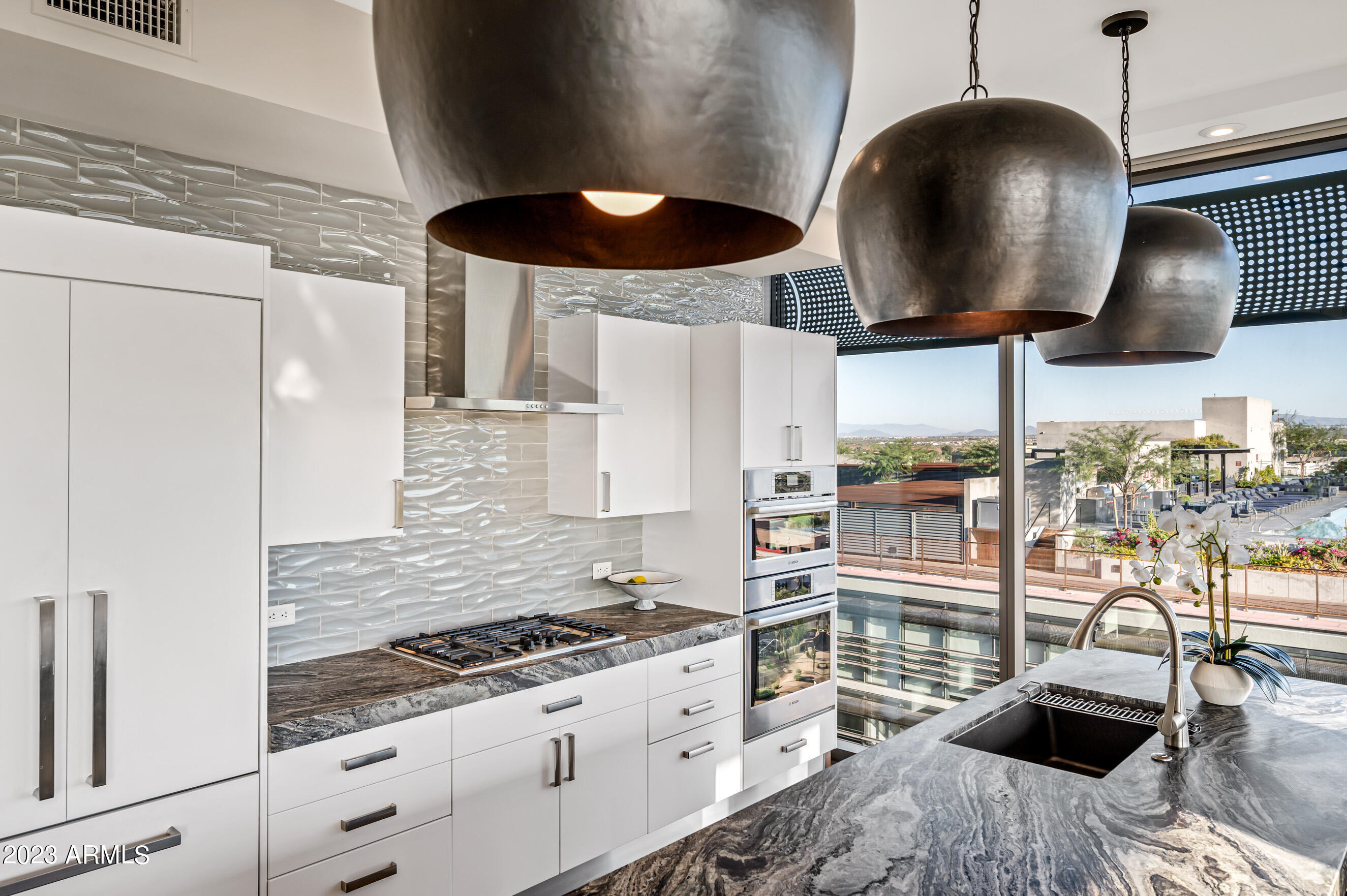 OPTIMA KIERLAND CENTER 7180 CONDOMINIUM 1ST AMD AN - Residential