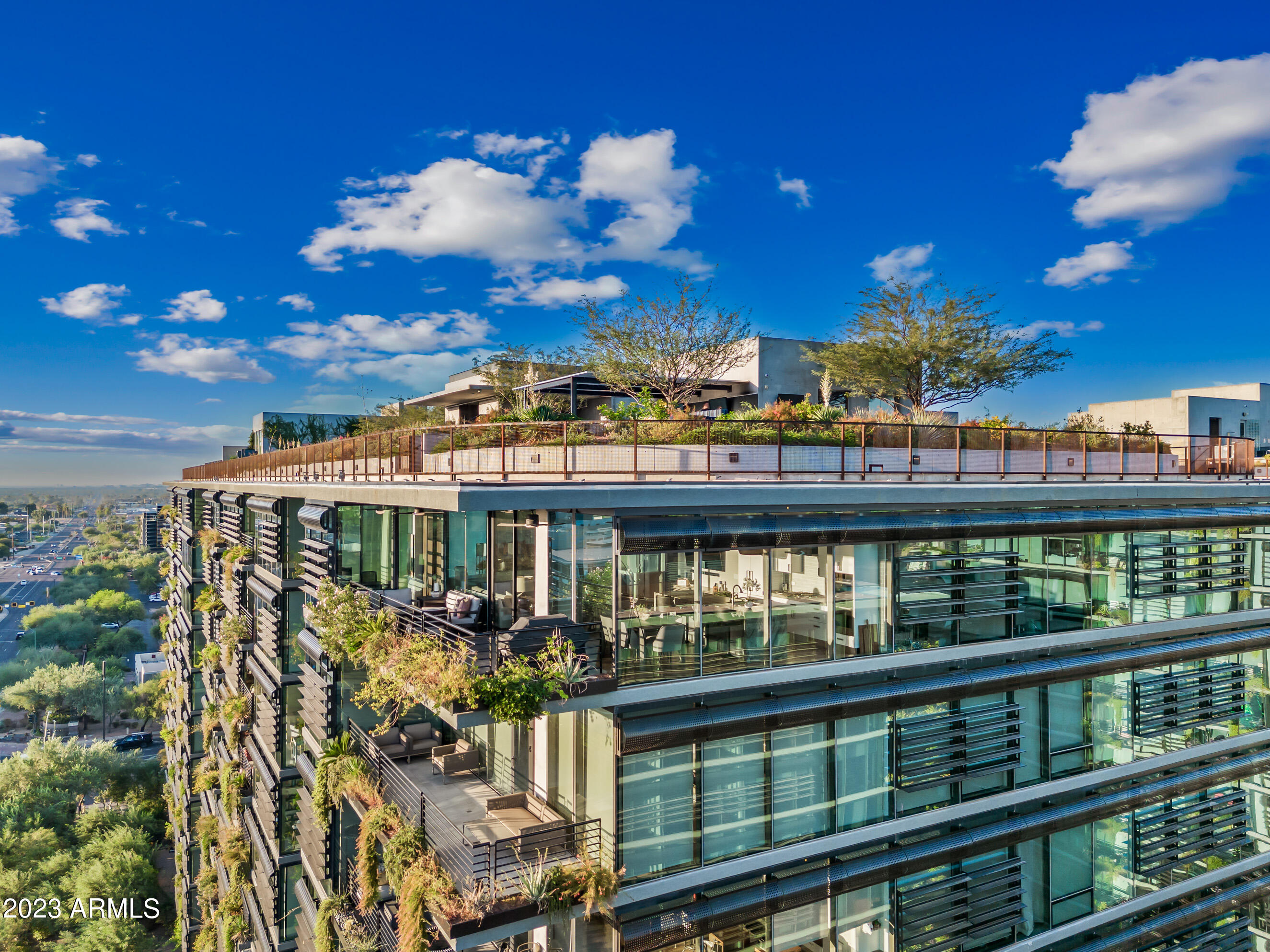 OPTIMA KIERLAND CENTER 7180 CONDOMINIUM 1ST AMD AN - Residential