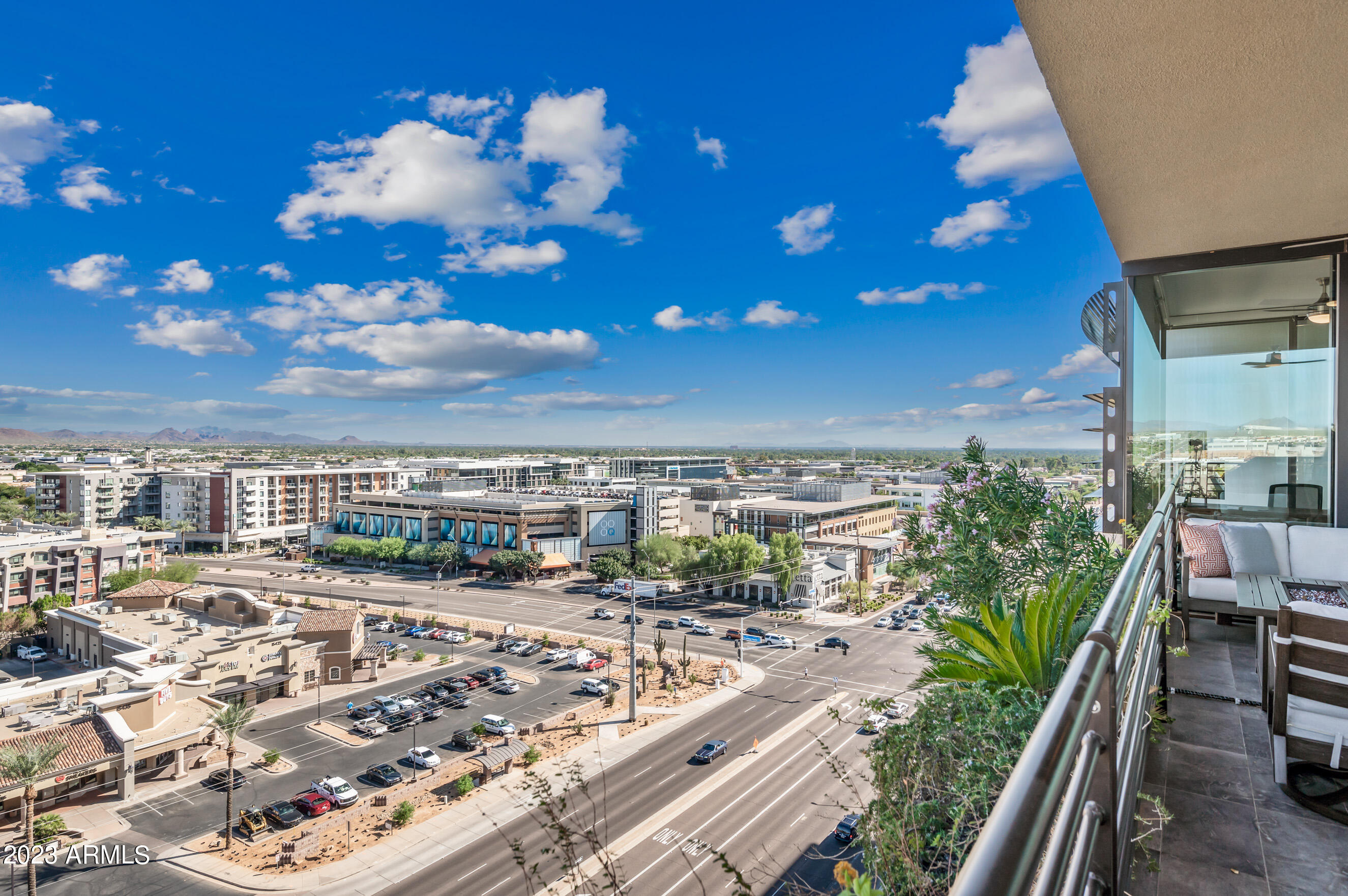 OPTIMA KIERLAND CENTER 7180 CONDOMINIUM 1ST AMD AN - Residential