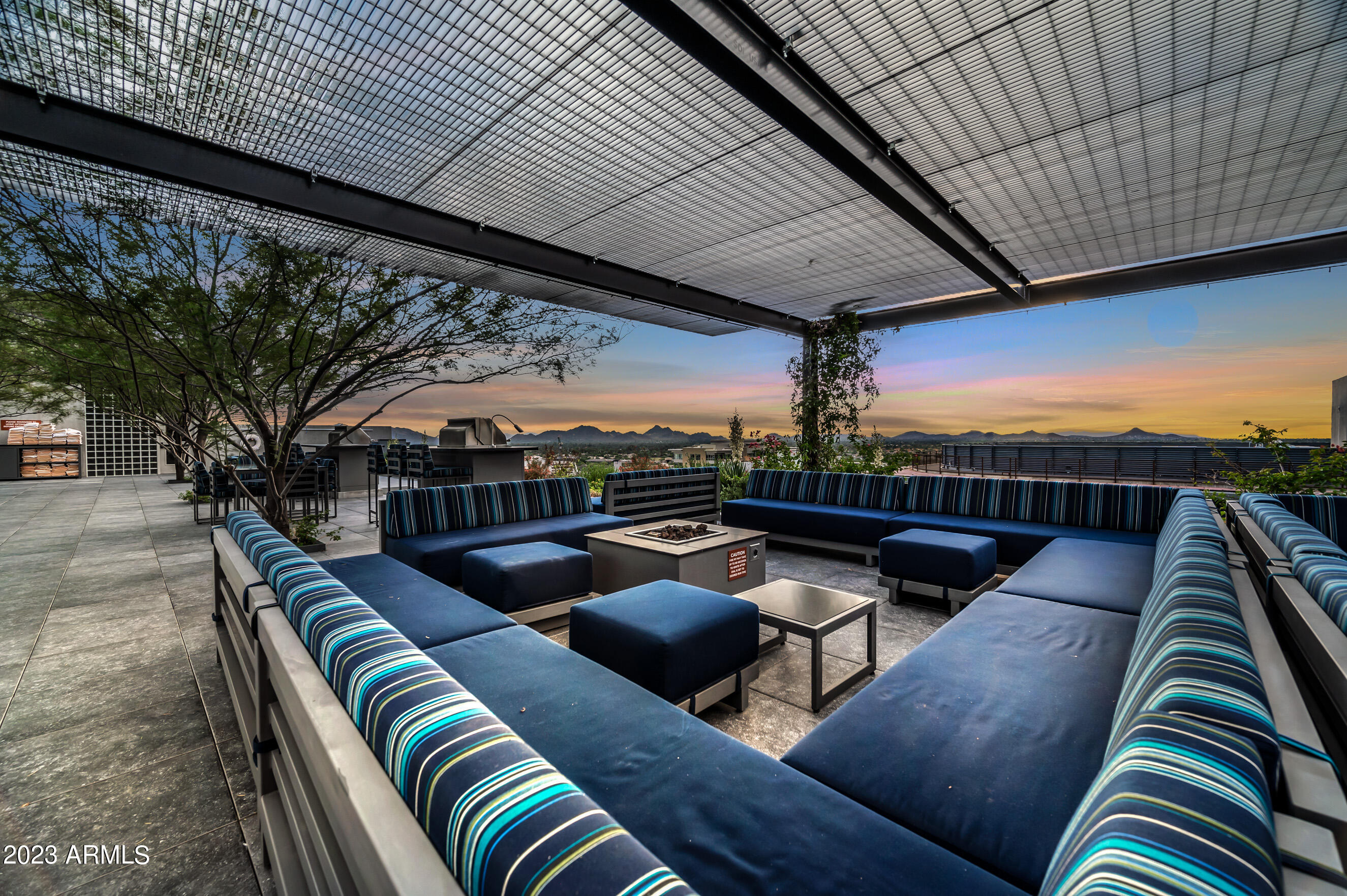 OPTIMA KIERLAND CENTER 7180 CONDOMINIUM 1ST AMD AN - Residential