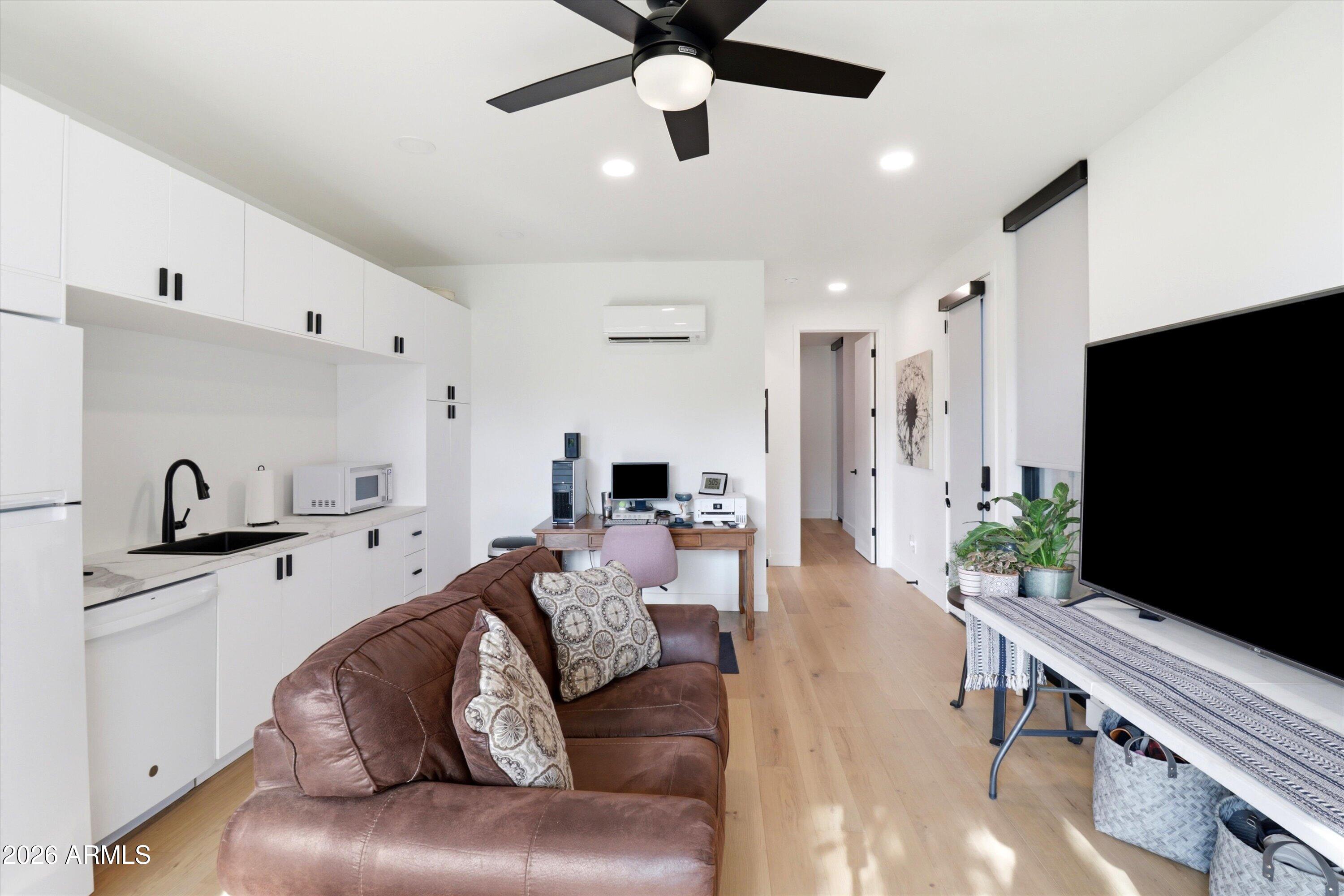 WOODRIDGE UNIT 3 - Residential