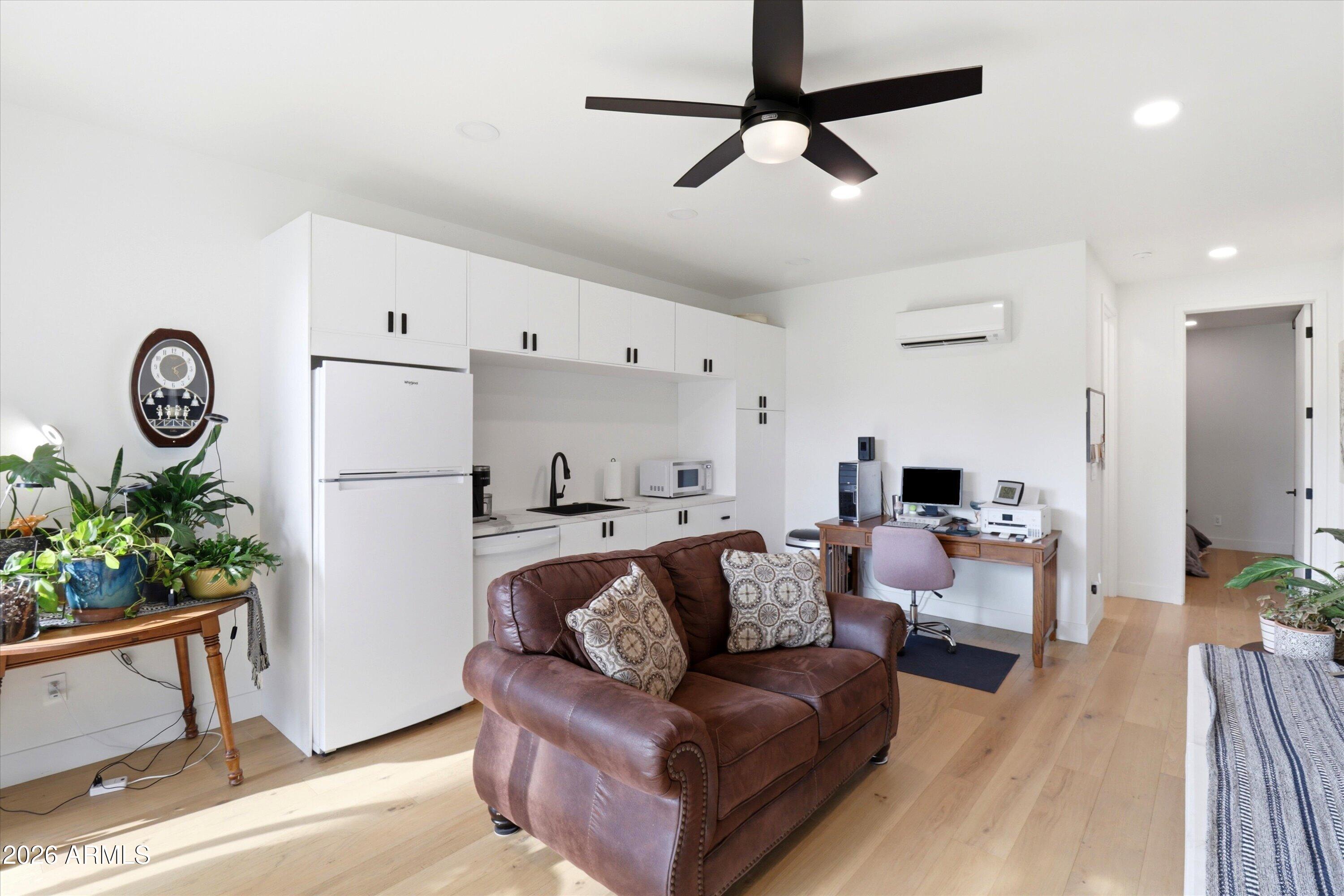 WOODRIDGE UNIT 3 - Residential