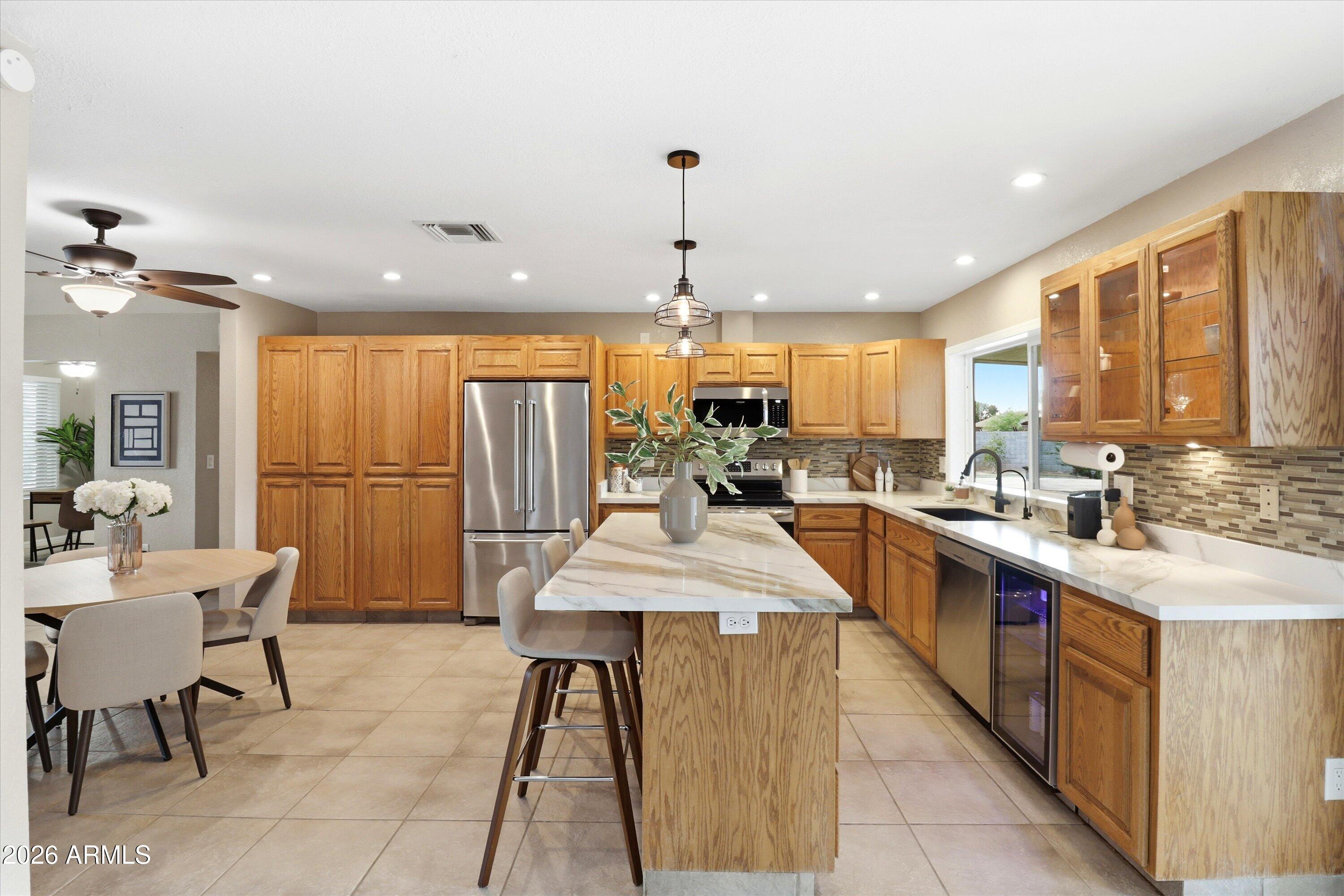 WOODRIDGE UNIT 3 - Residential