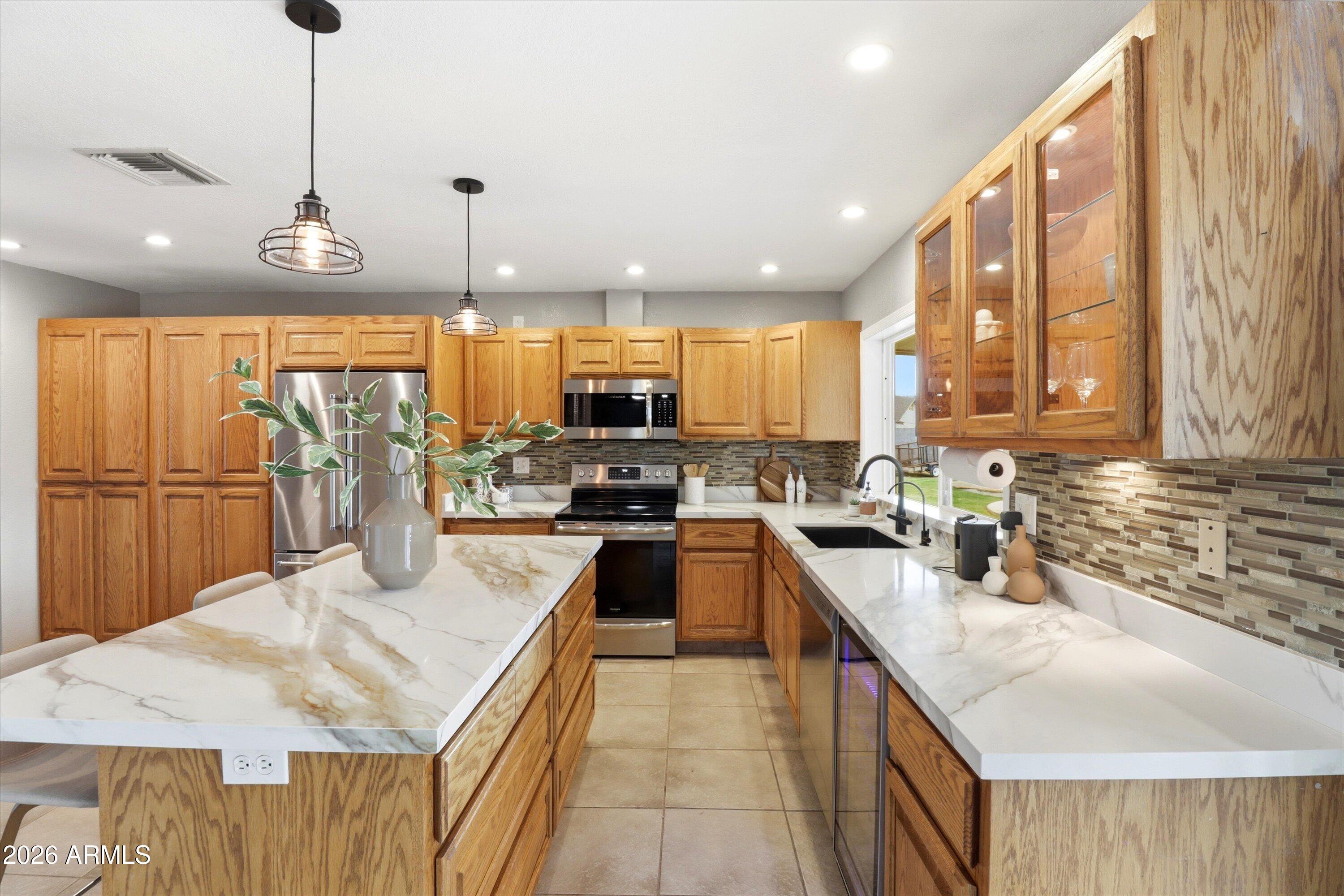 WOODRIDGE UNIT 3 - Residential