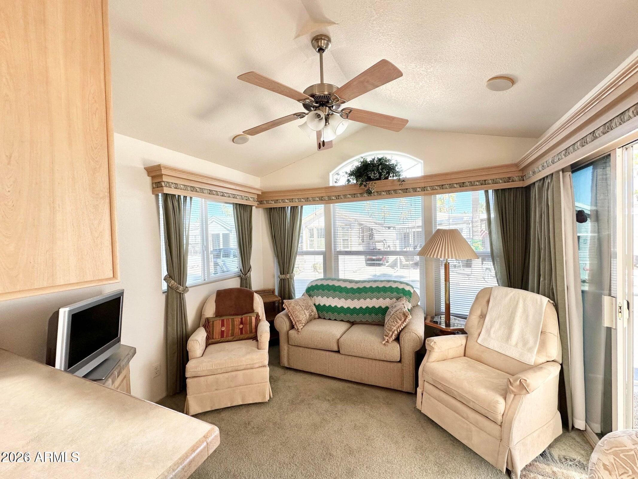 GOLDEN VISTA RV RESORT - Land