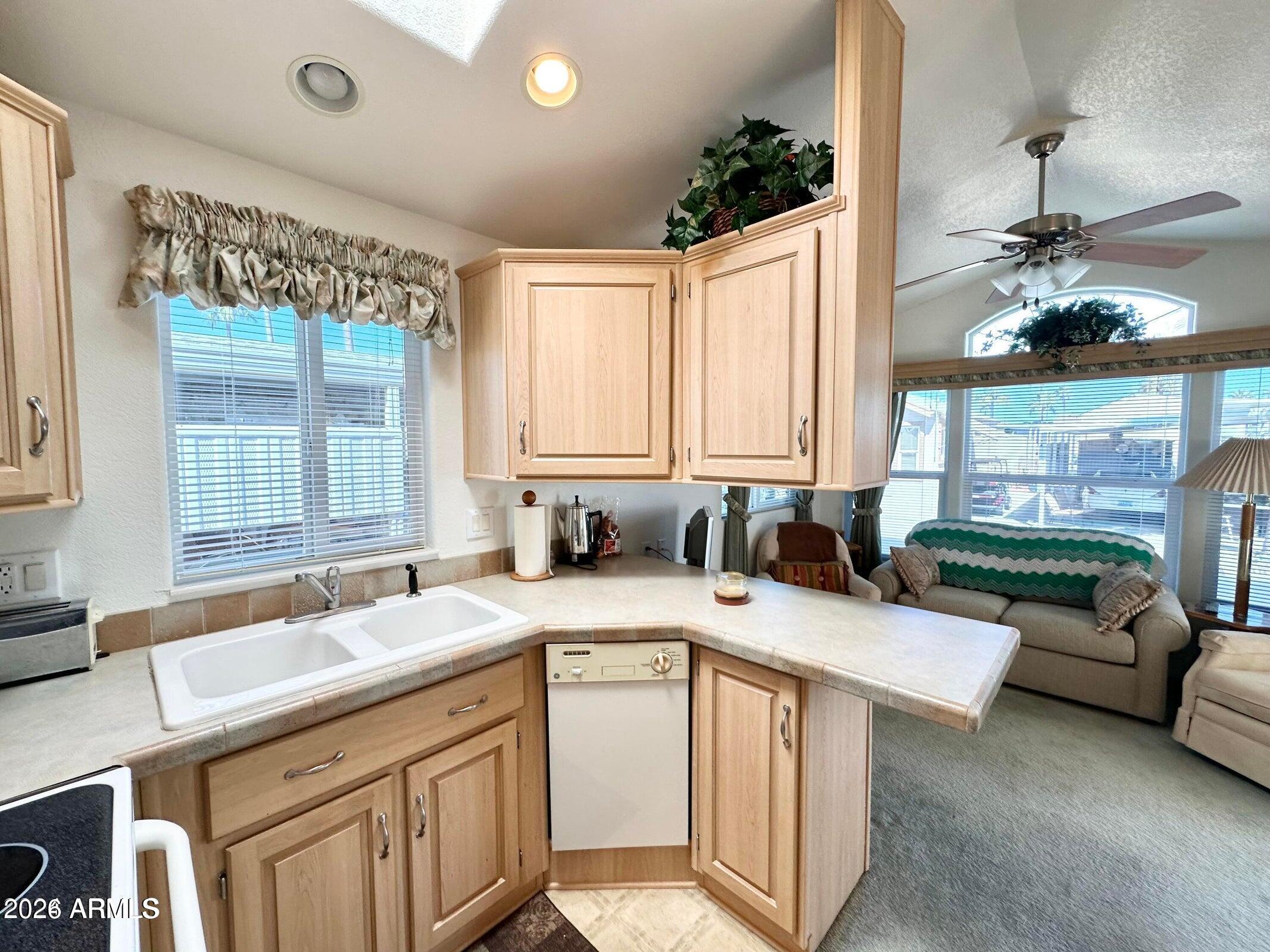 GOLDEN VISTA RV RESORT - Land