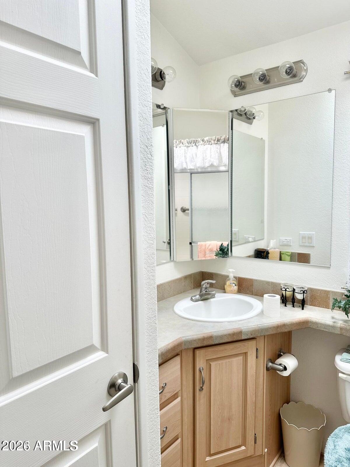 GOLDEN VISTA RV RESORT - Land