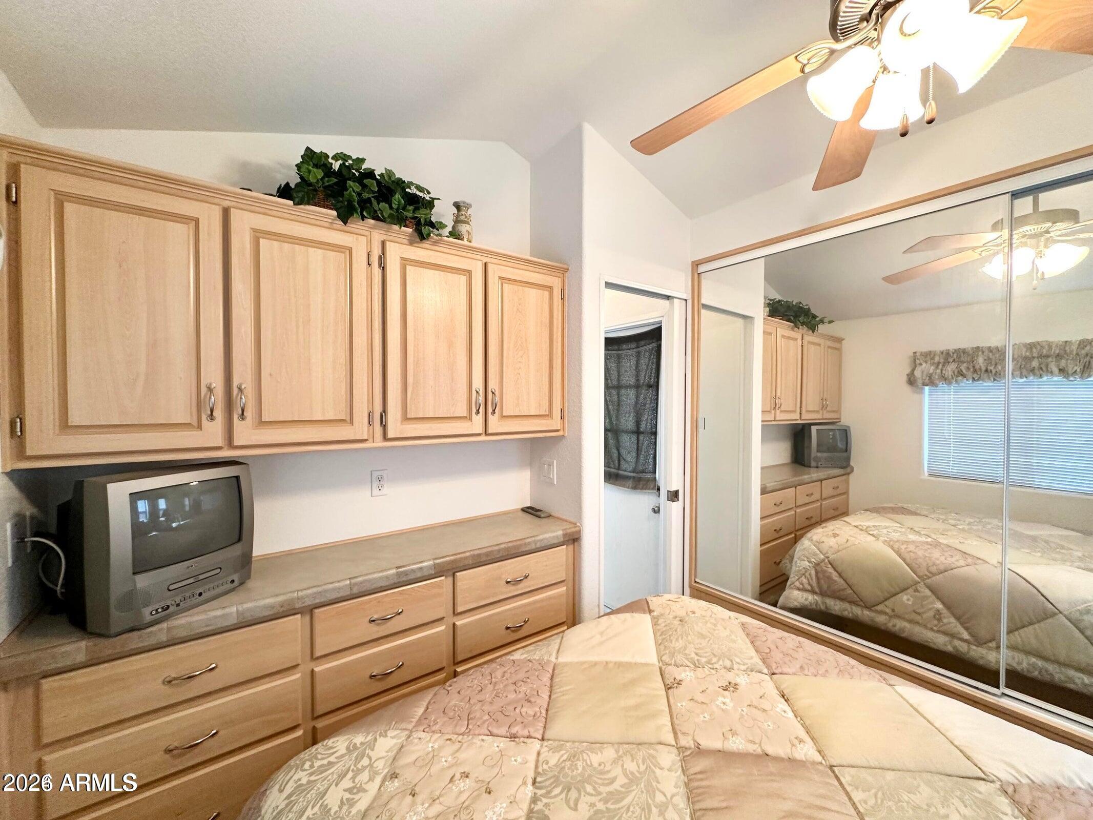 GOLDEN VISTA RV RESORT - Land