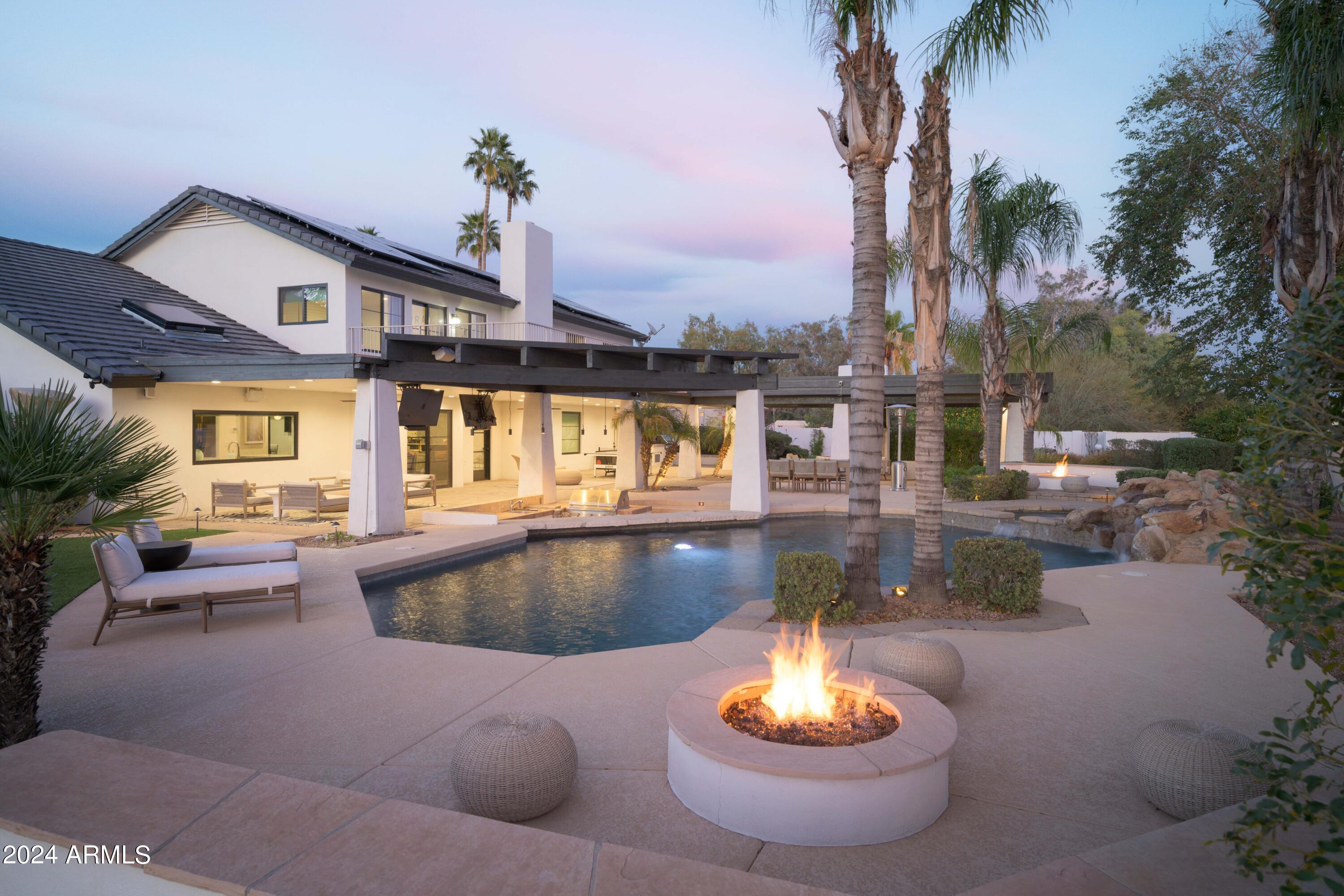 EQUESTRIAN MANOR UNIT 1 - Residential