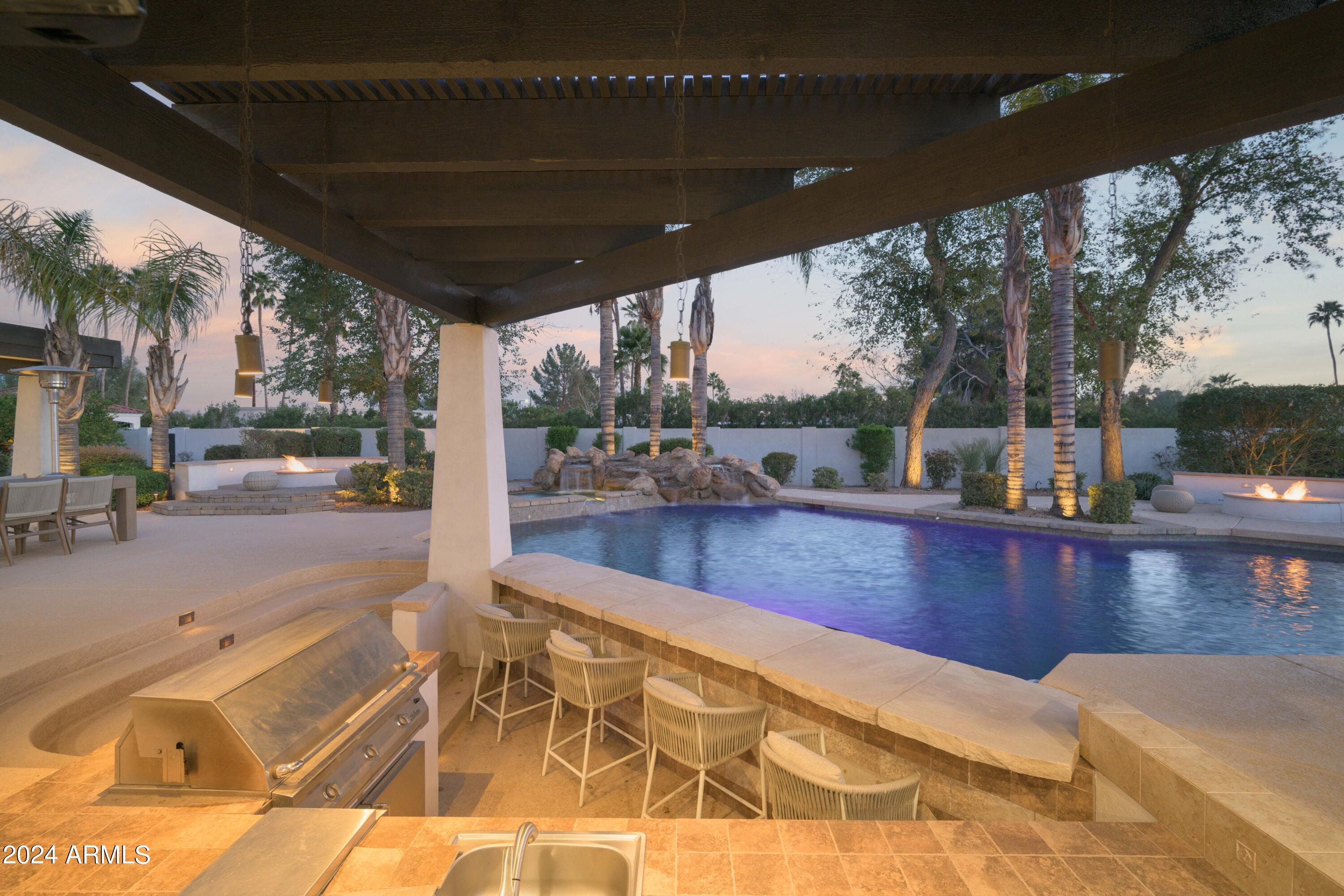 EQUESTRIAN MANOR UNIT 1 - Residential