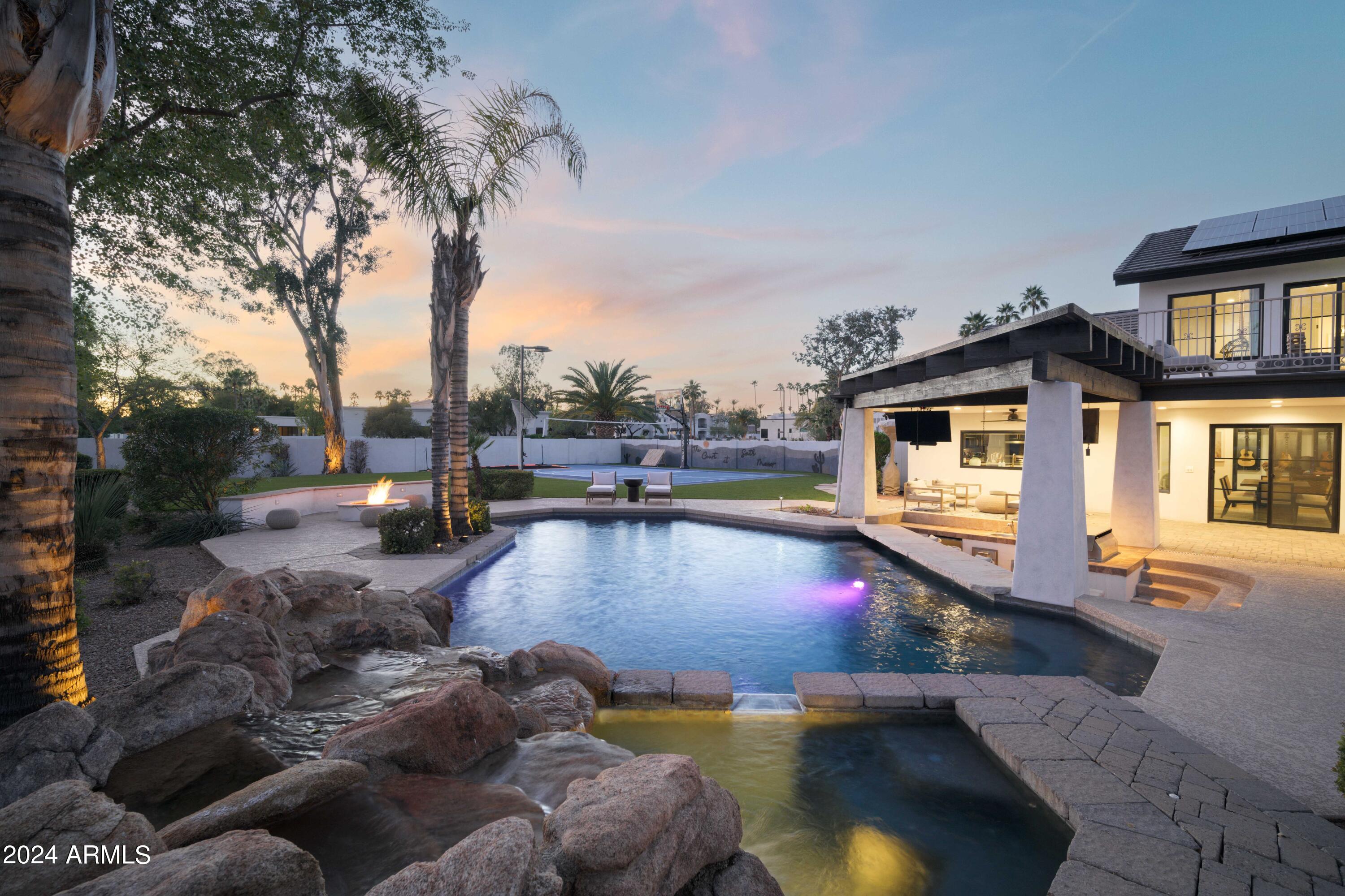 EQUESTRIAN MANOR UNIT 1 - Residential
