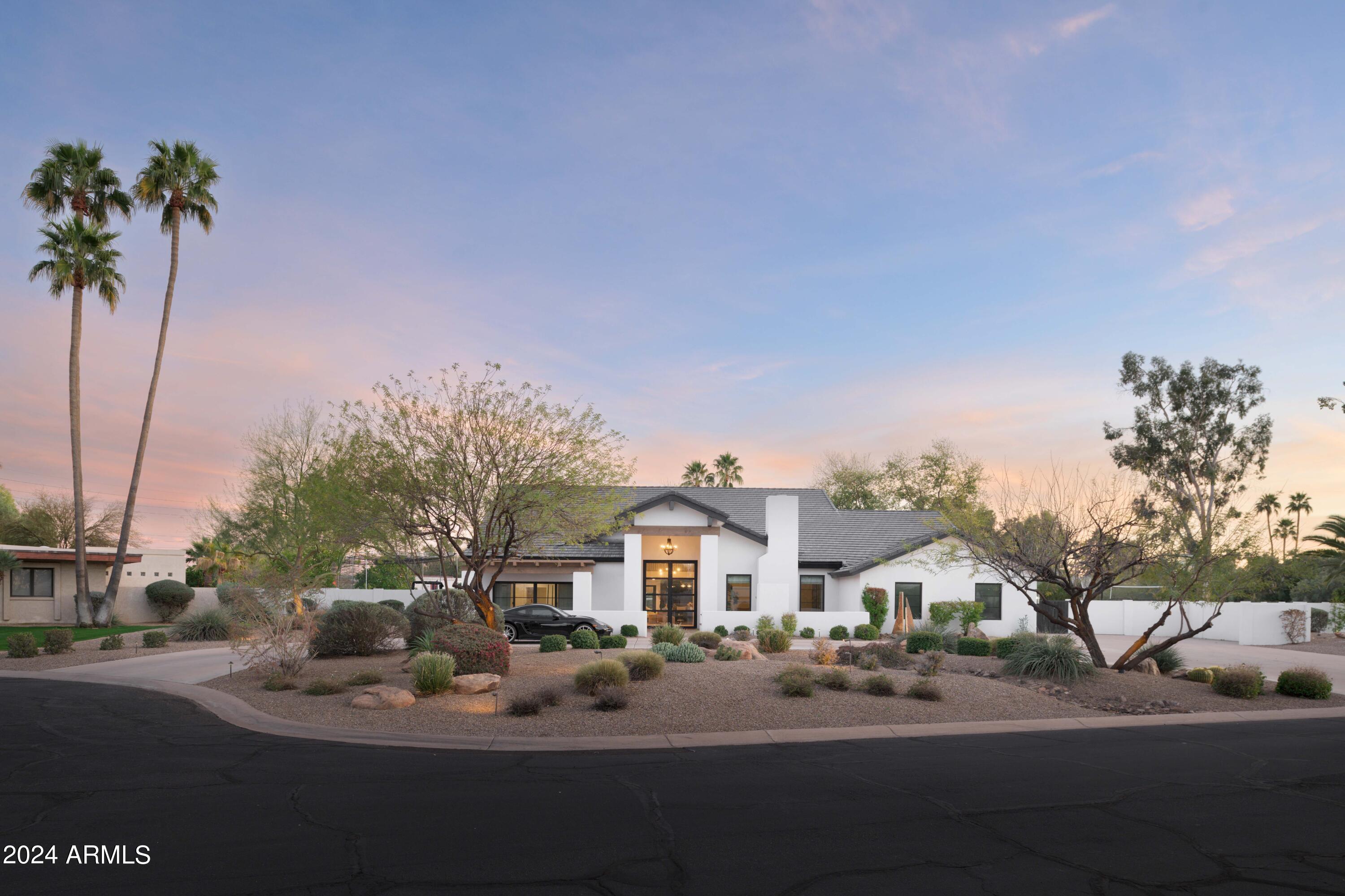 EQUESTRIAN MANOR UNIT 1 - Residential